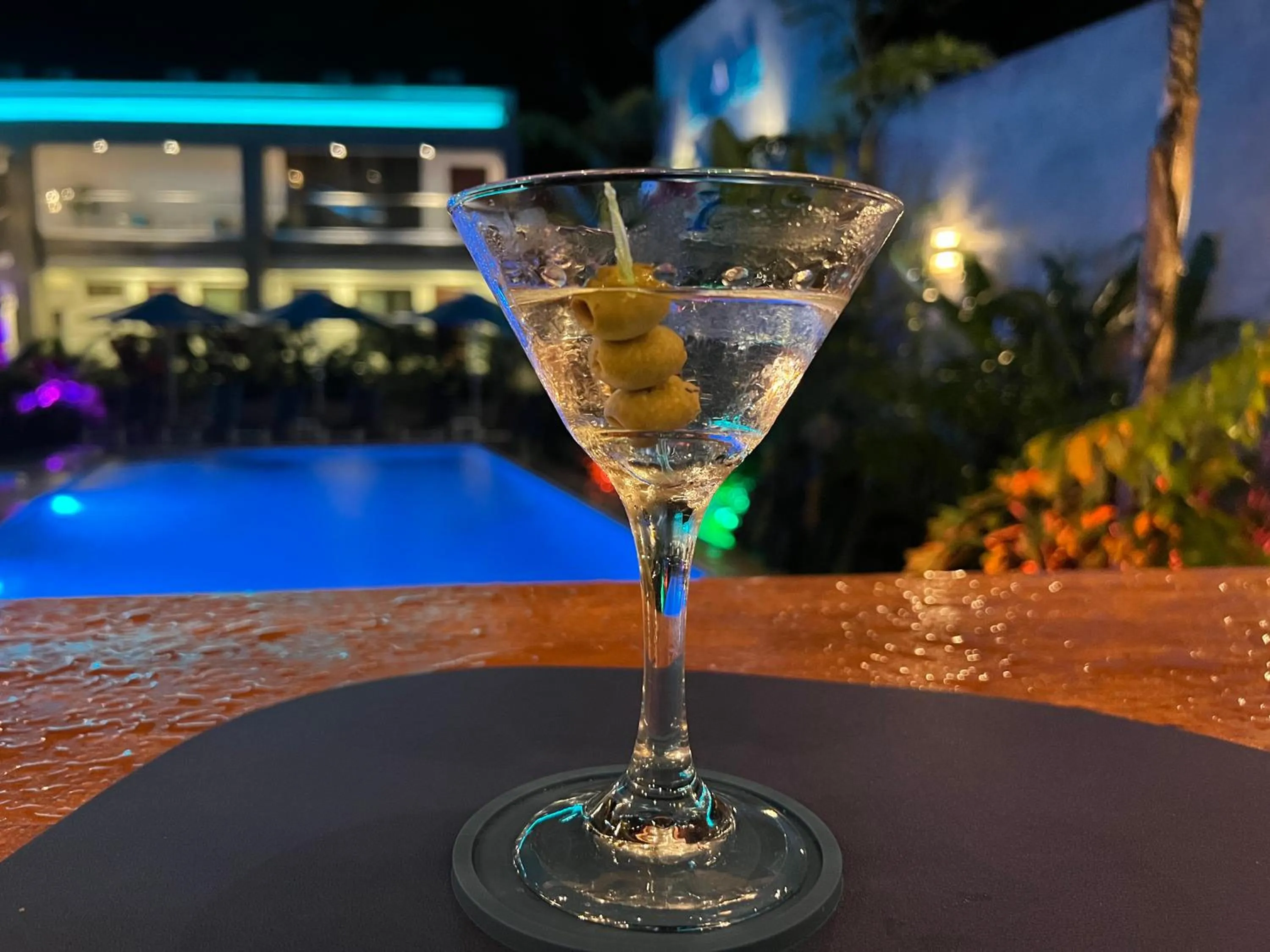 Drinks in Hotel Naoz