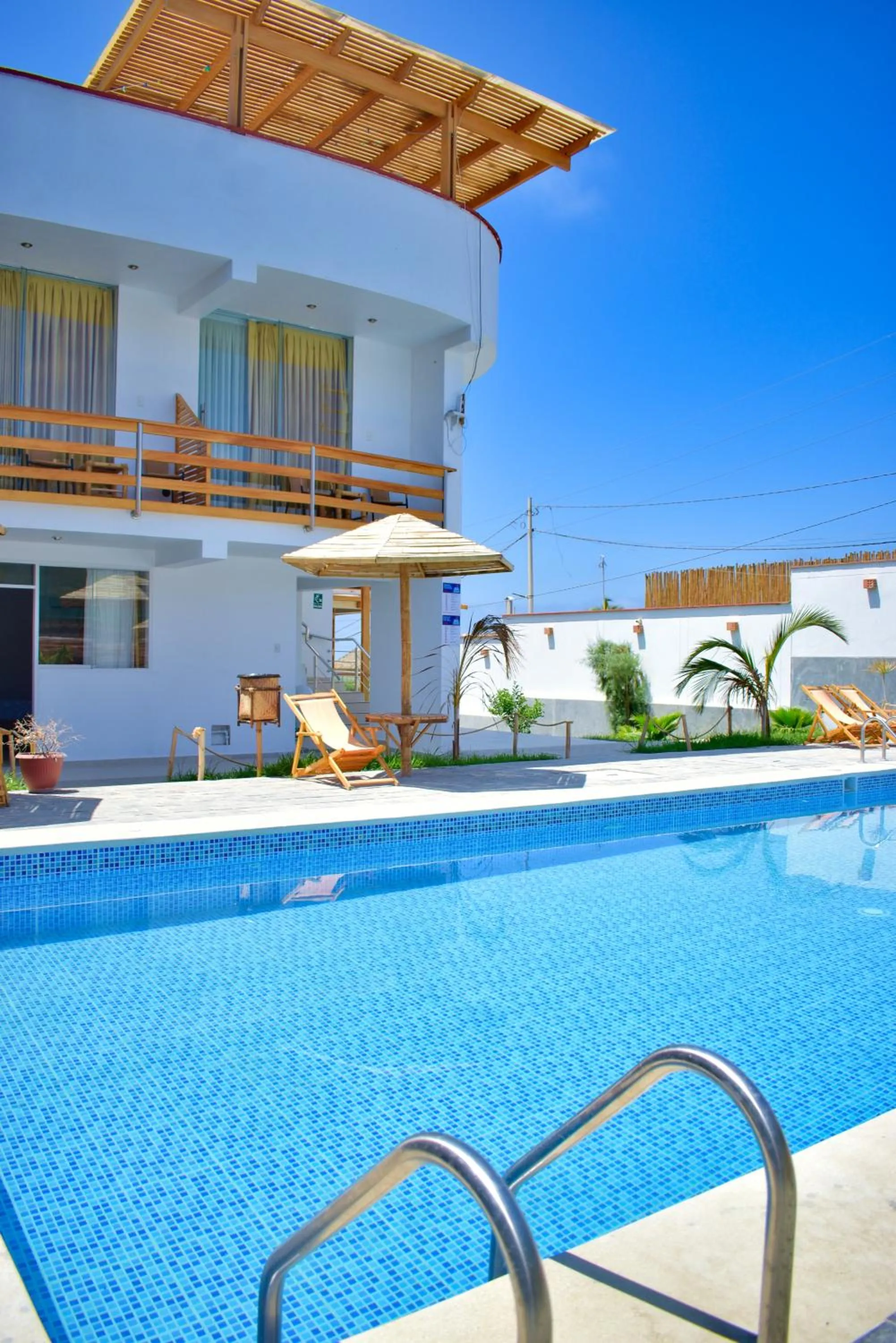 Swimming pool in Prim Hotel Vichayito