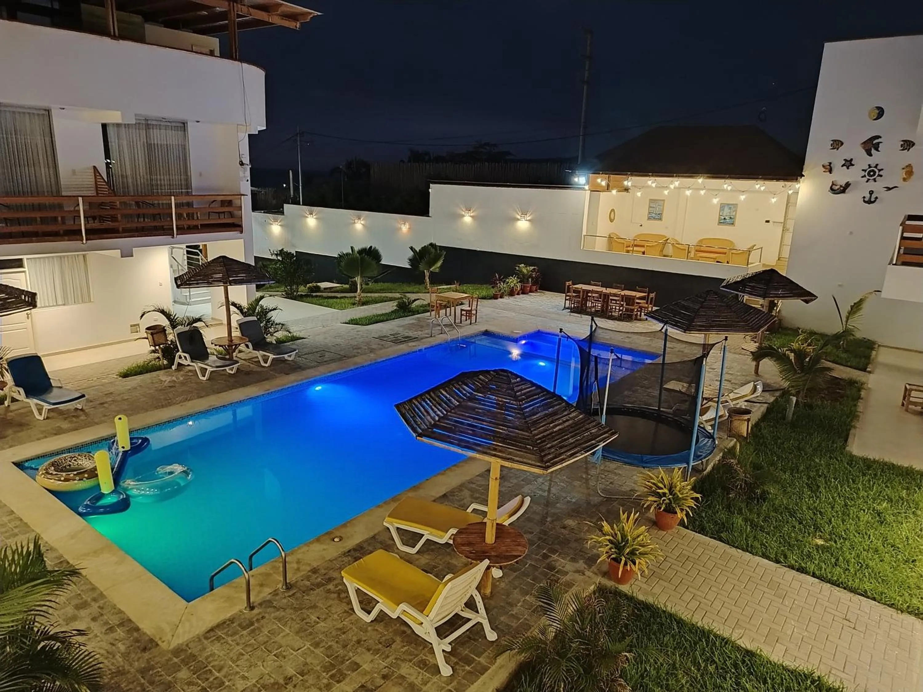 Prim Hotel Vichayito