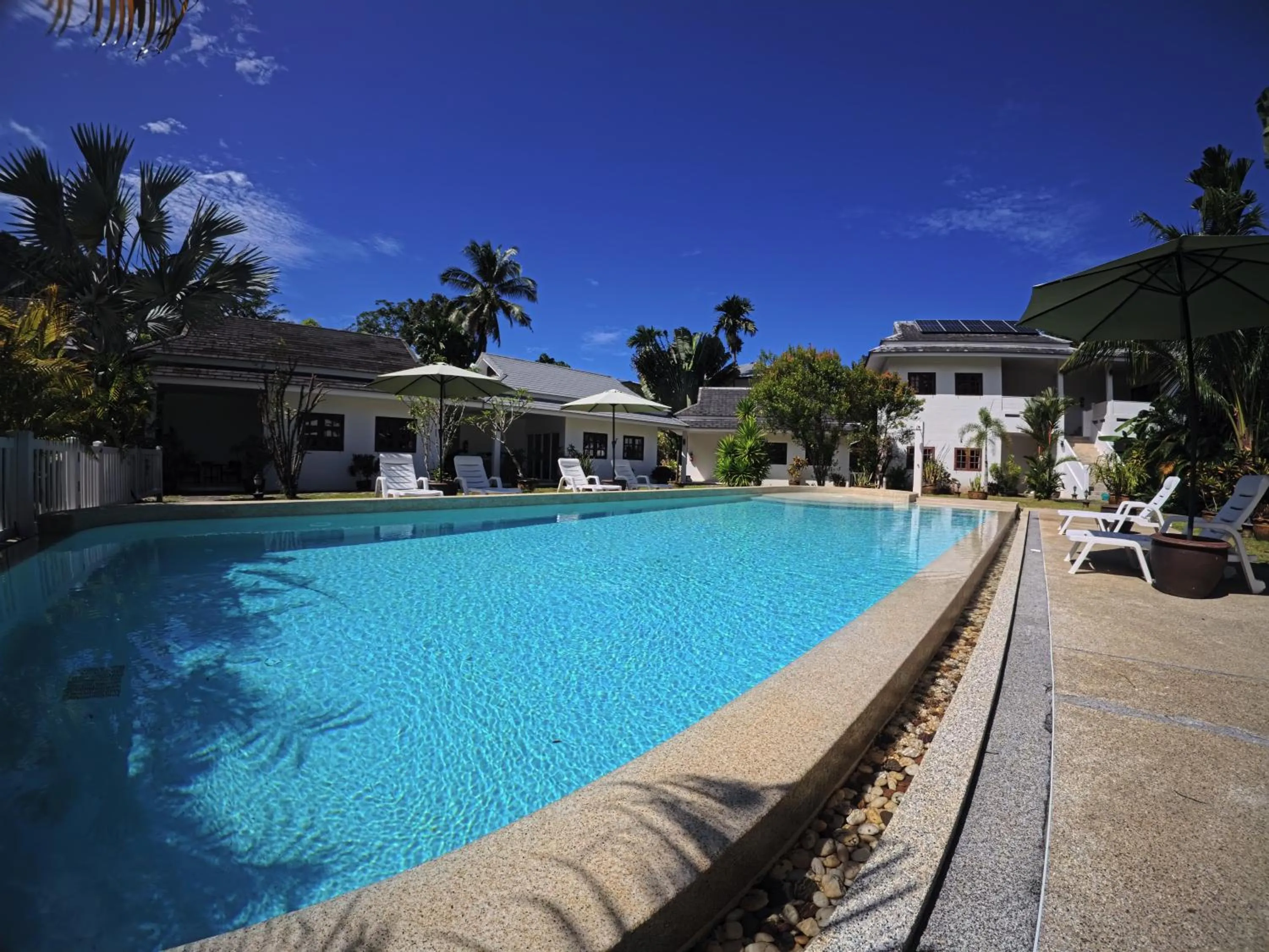 Villa Colina Khao Lak Rooms and Bungalows - Adults Only