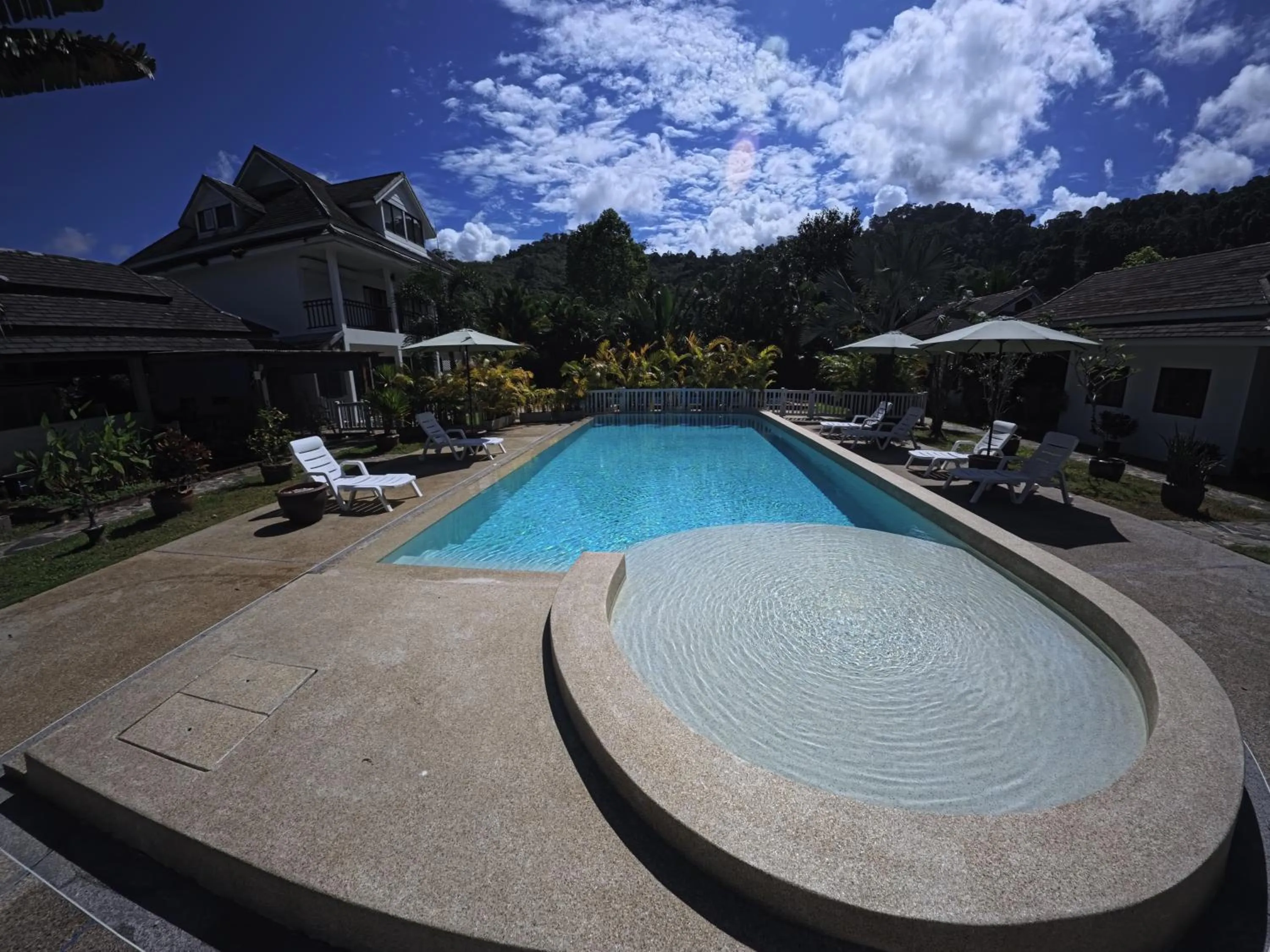 Villa Colina Khao Lak Rooms and Bungalows - Adults Only