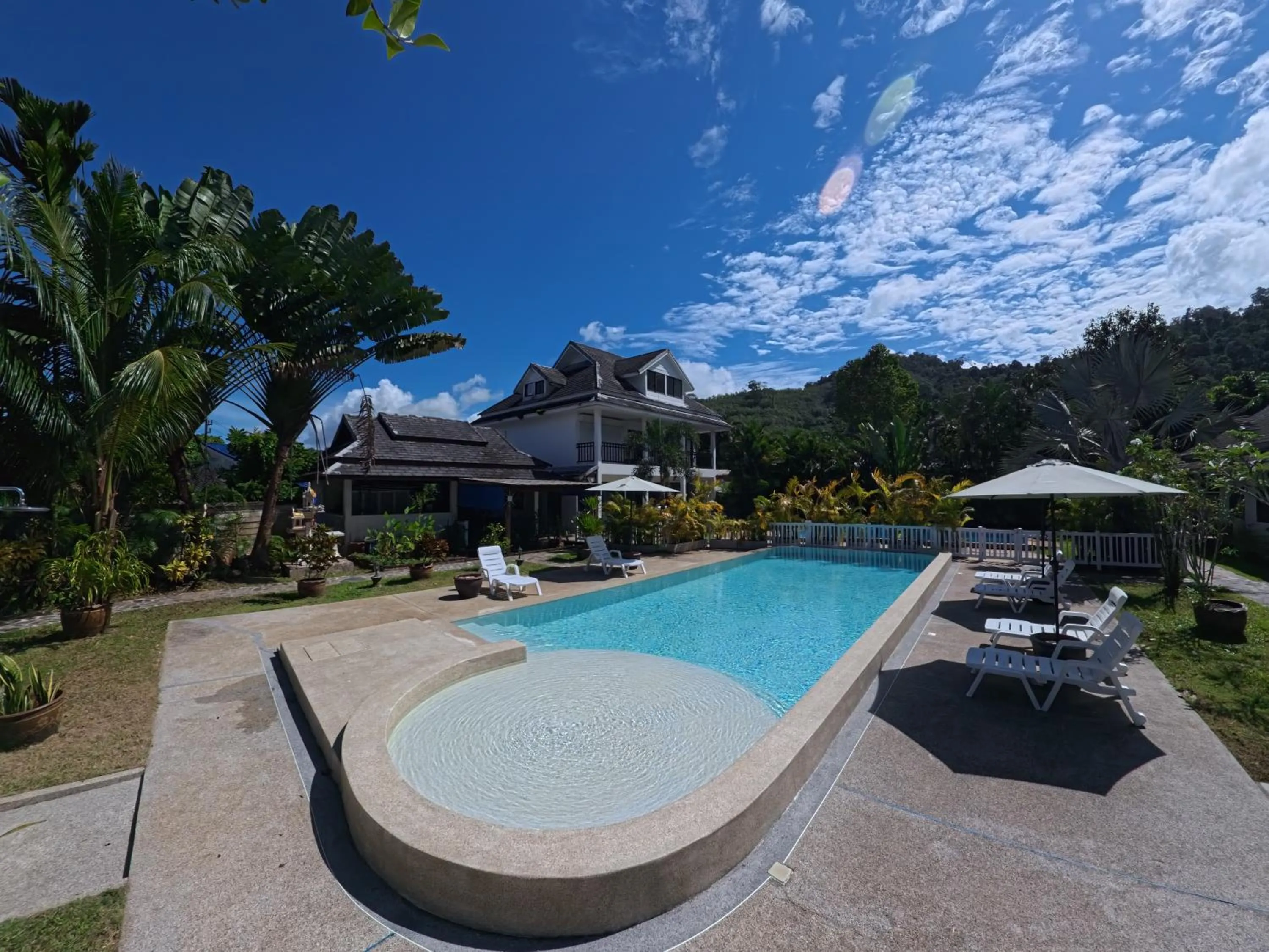 Villa Colina Khao Lak Rooms and Bungalows - Adults Only