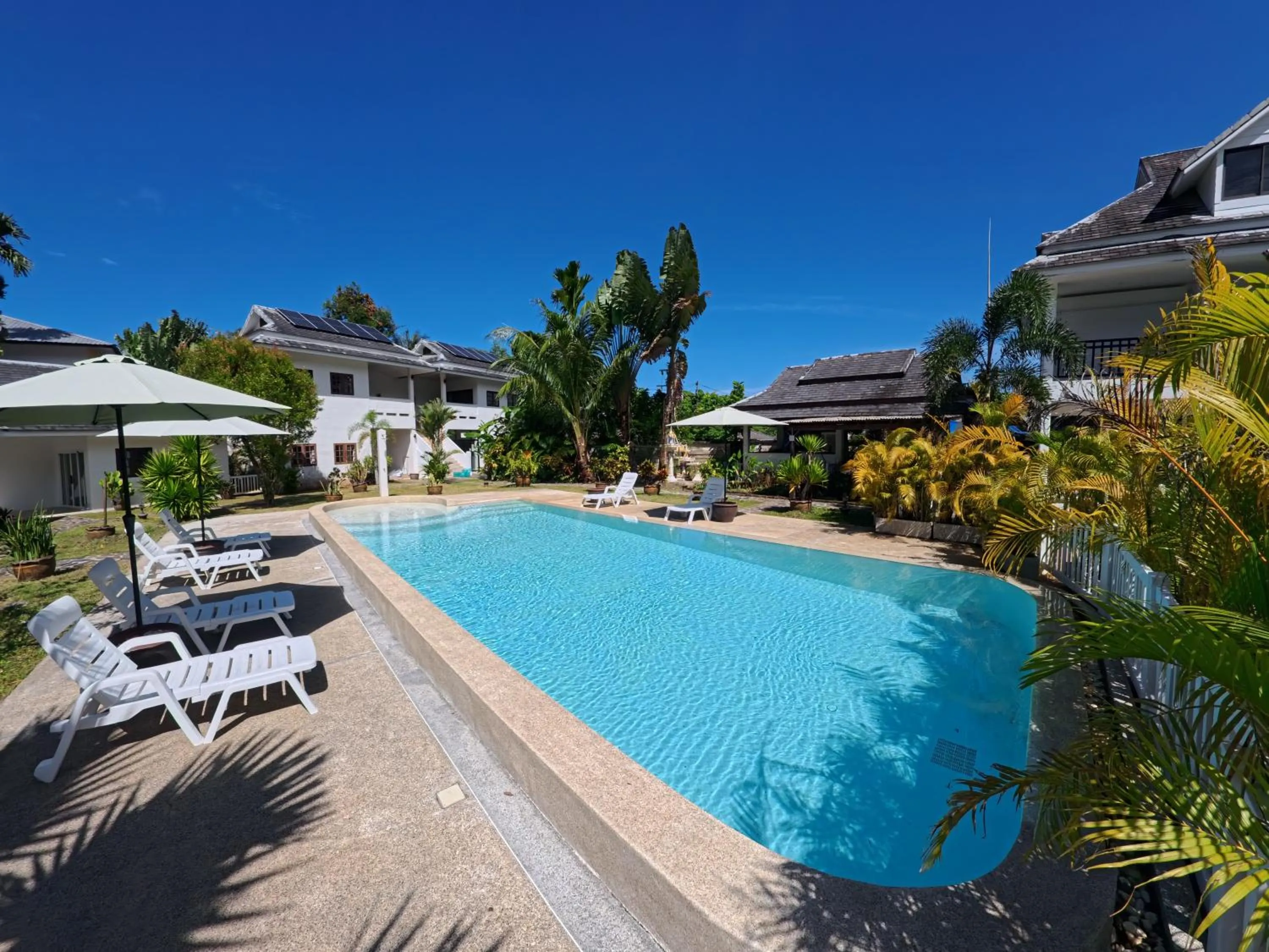 Villa Colina Khao Lak Rooms and Bungalows - Adults Only