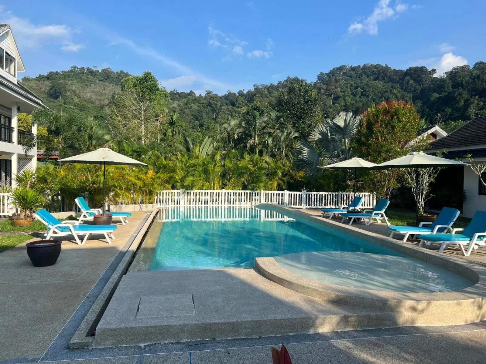 Mountain view in Villa Colina Khao Lak Rooms and Bungalows - Adults Only