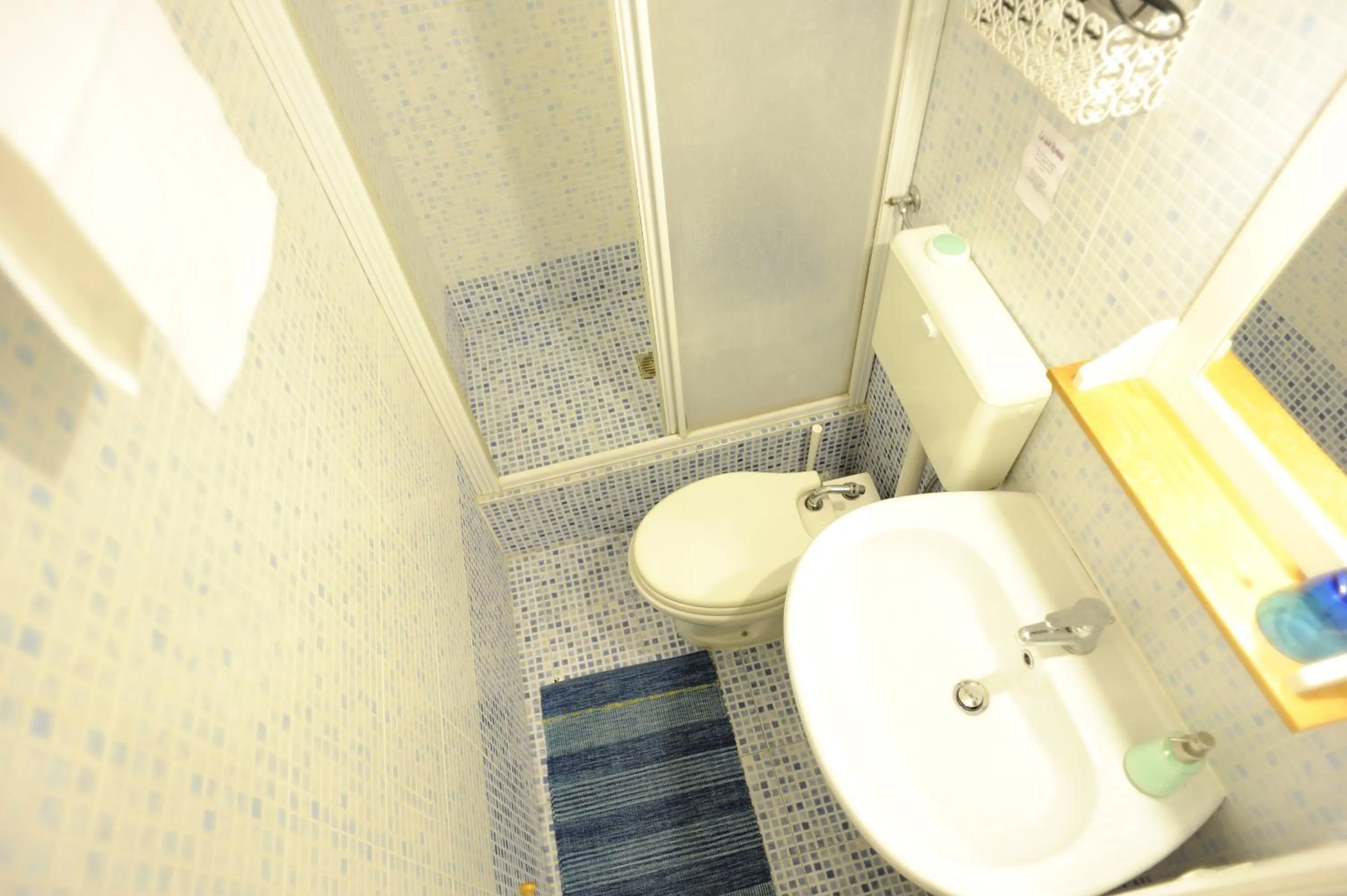 Shower in La Casa Romana