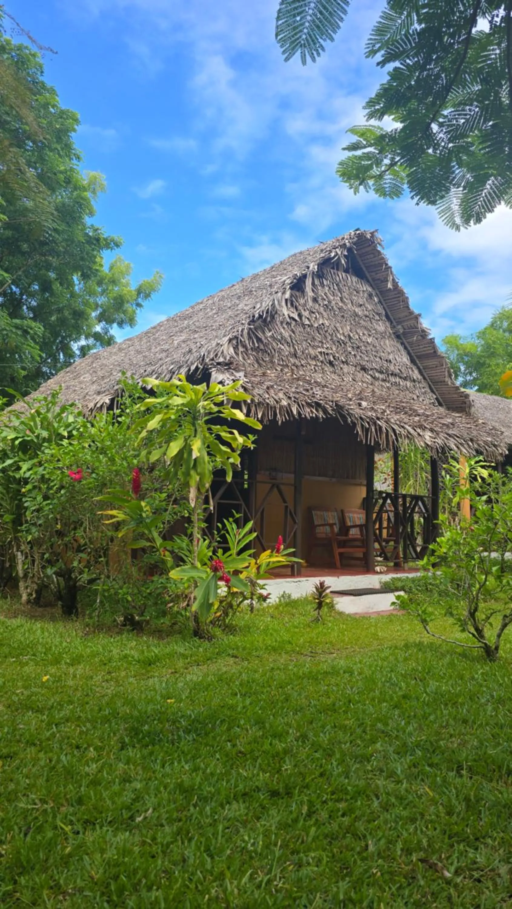 Lakana Hotel