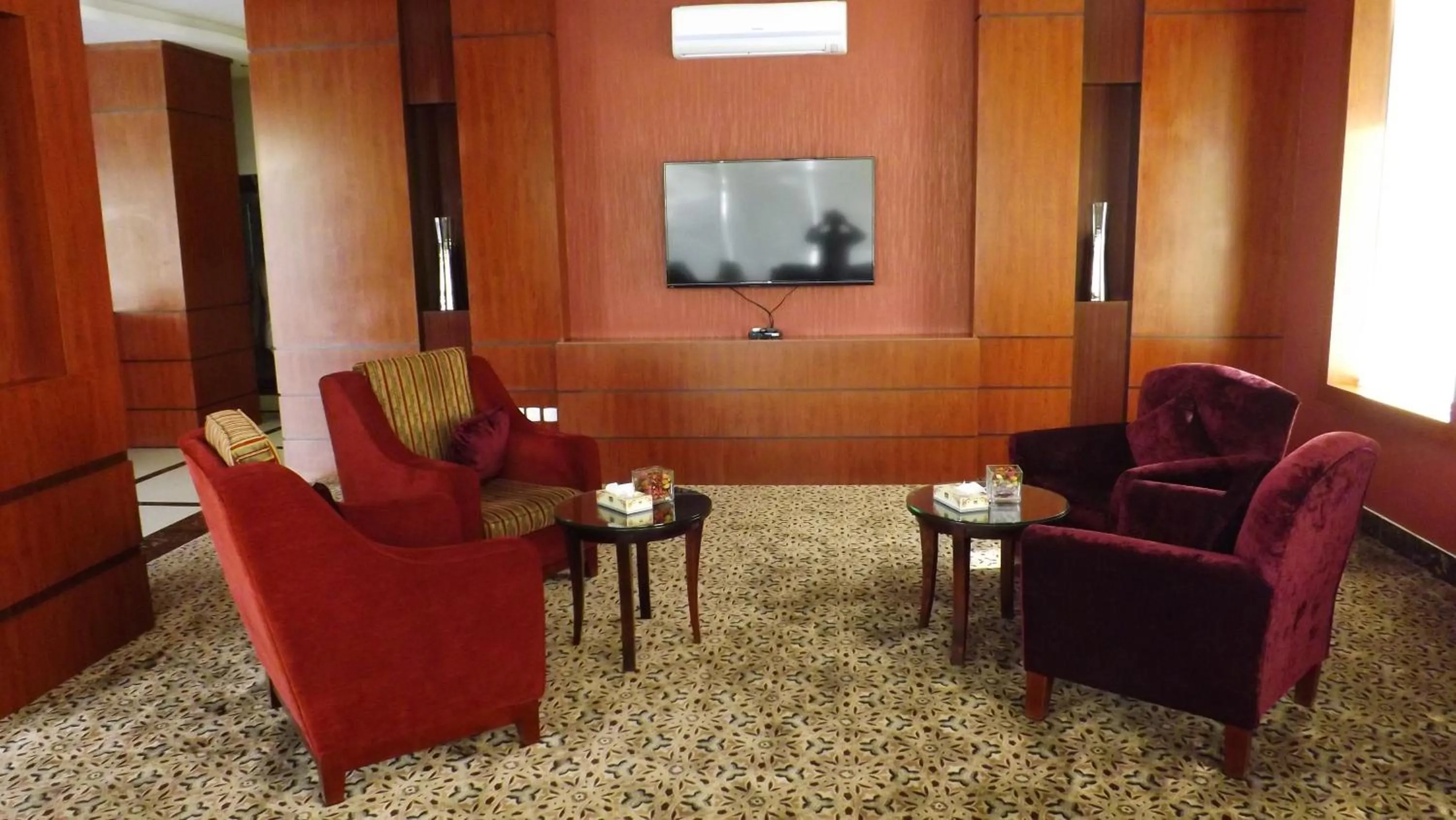 Lobby or reception in Taleen Serviced Apartments AlMasif