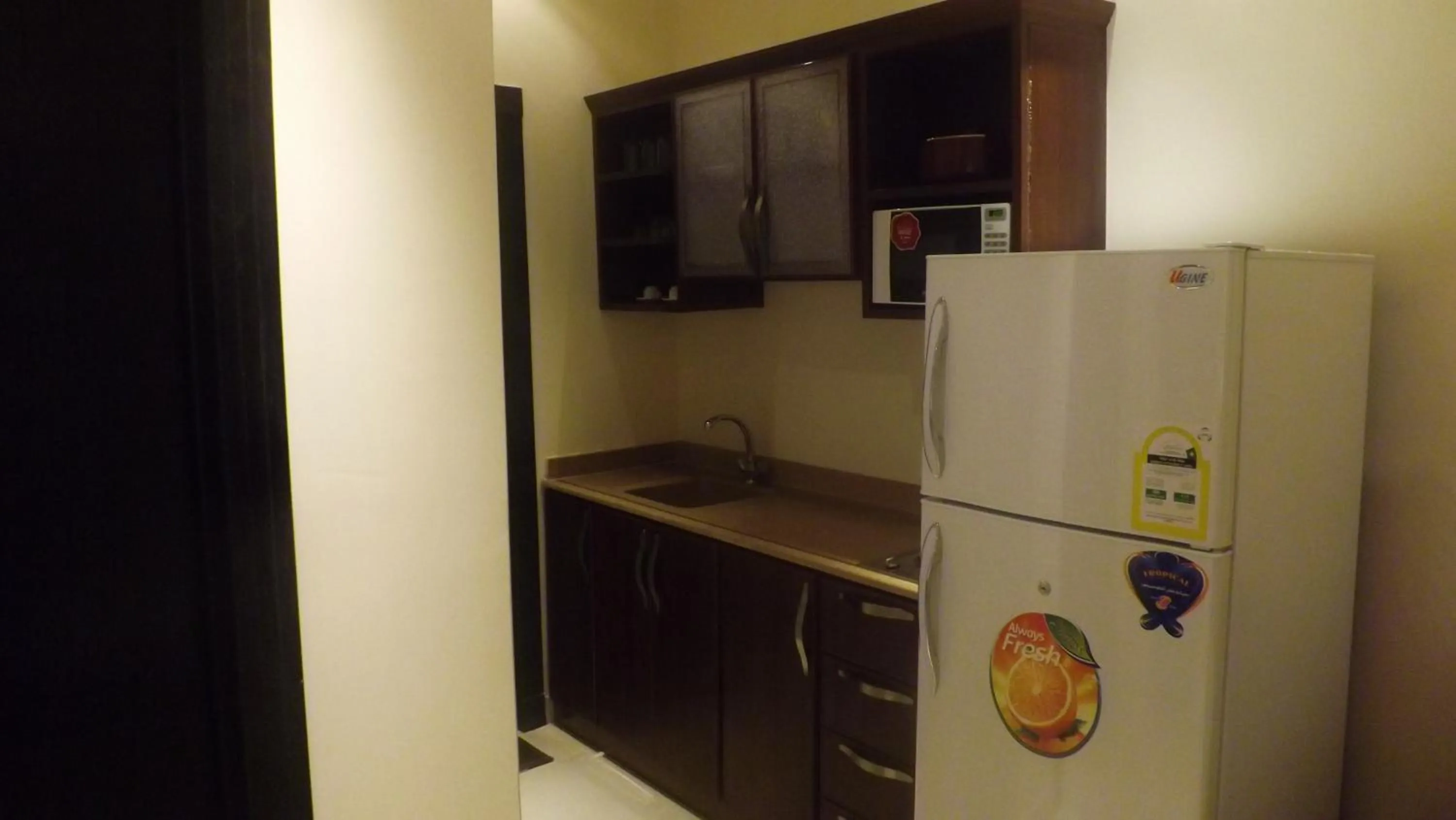 Kitchen or kitchenette in Taleen Serviced Apartments AlMasif