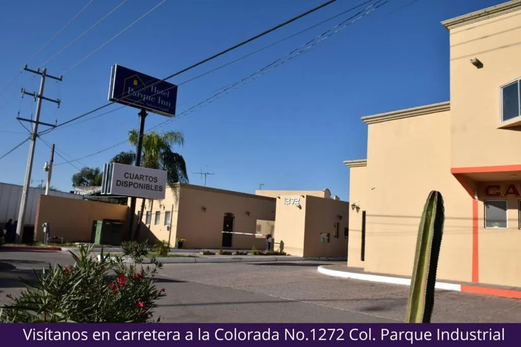 Property building in Hotel Parque Inn
