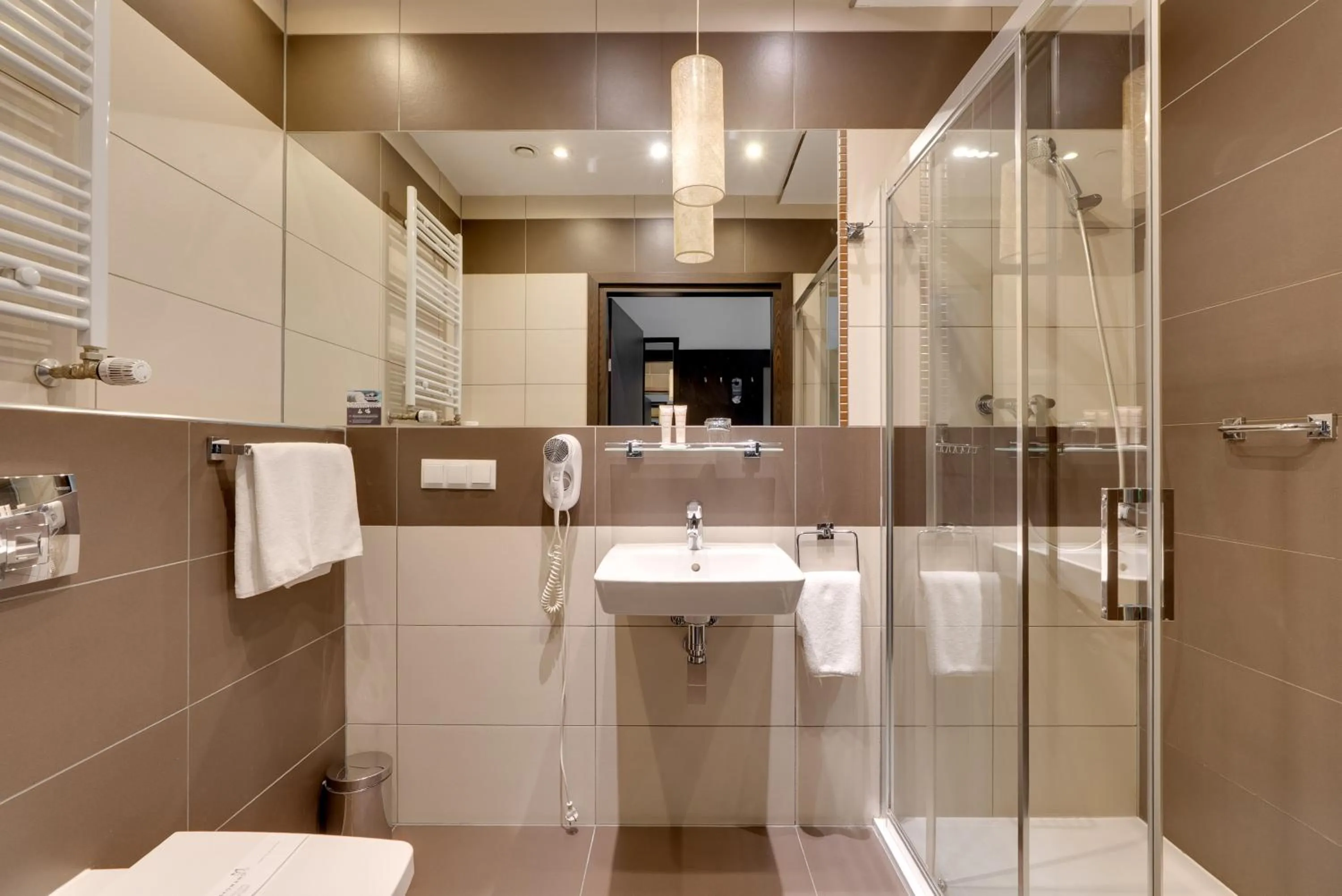 Shower in Park Hotel Diament Zabrze - Gliwice