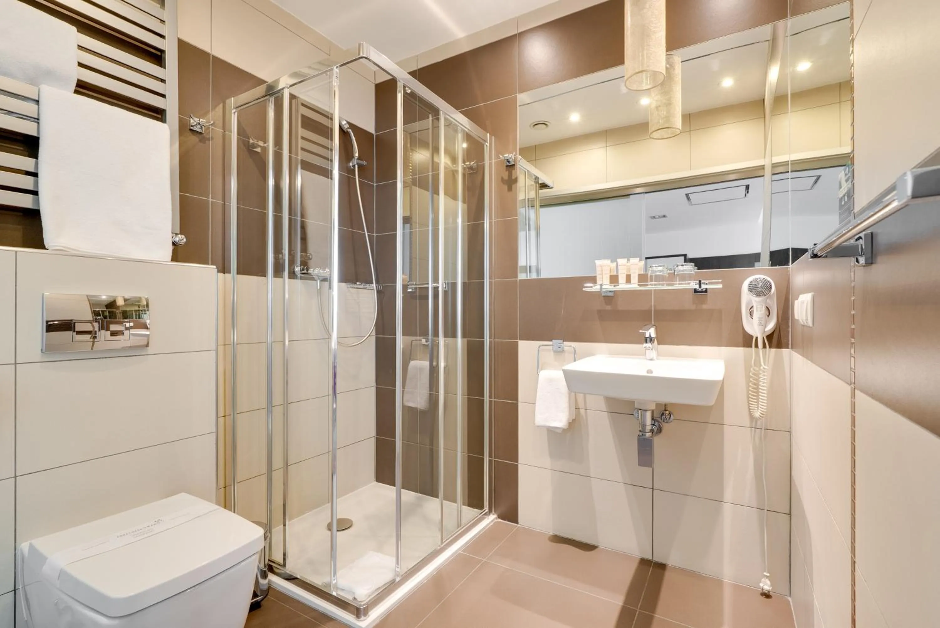 Shower in Park Hotel Diament Zabrze - Gliwice