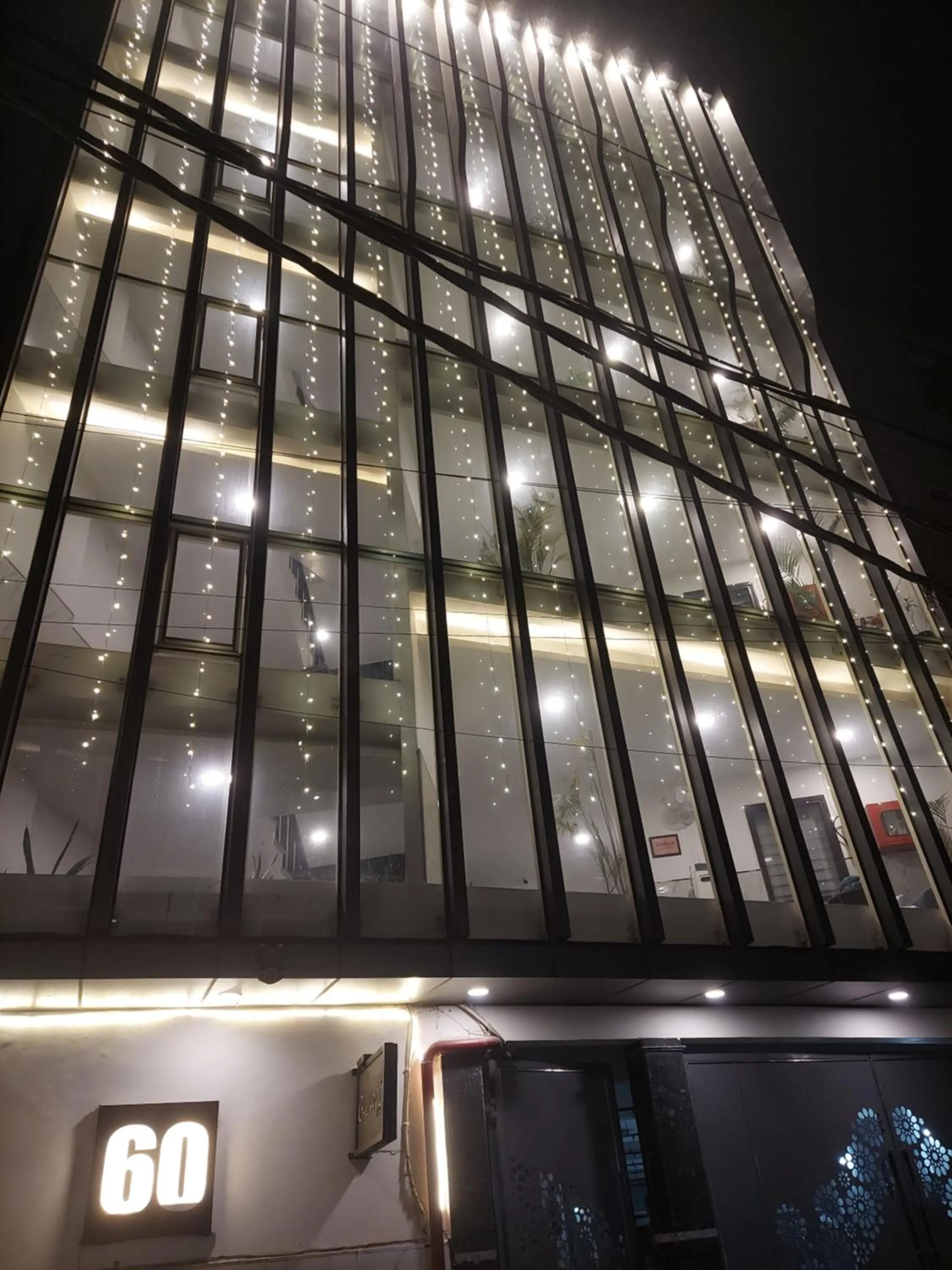 Property building in Gallivanto Inn