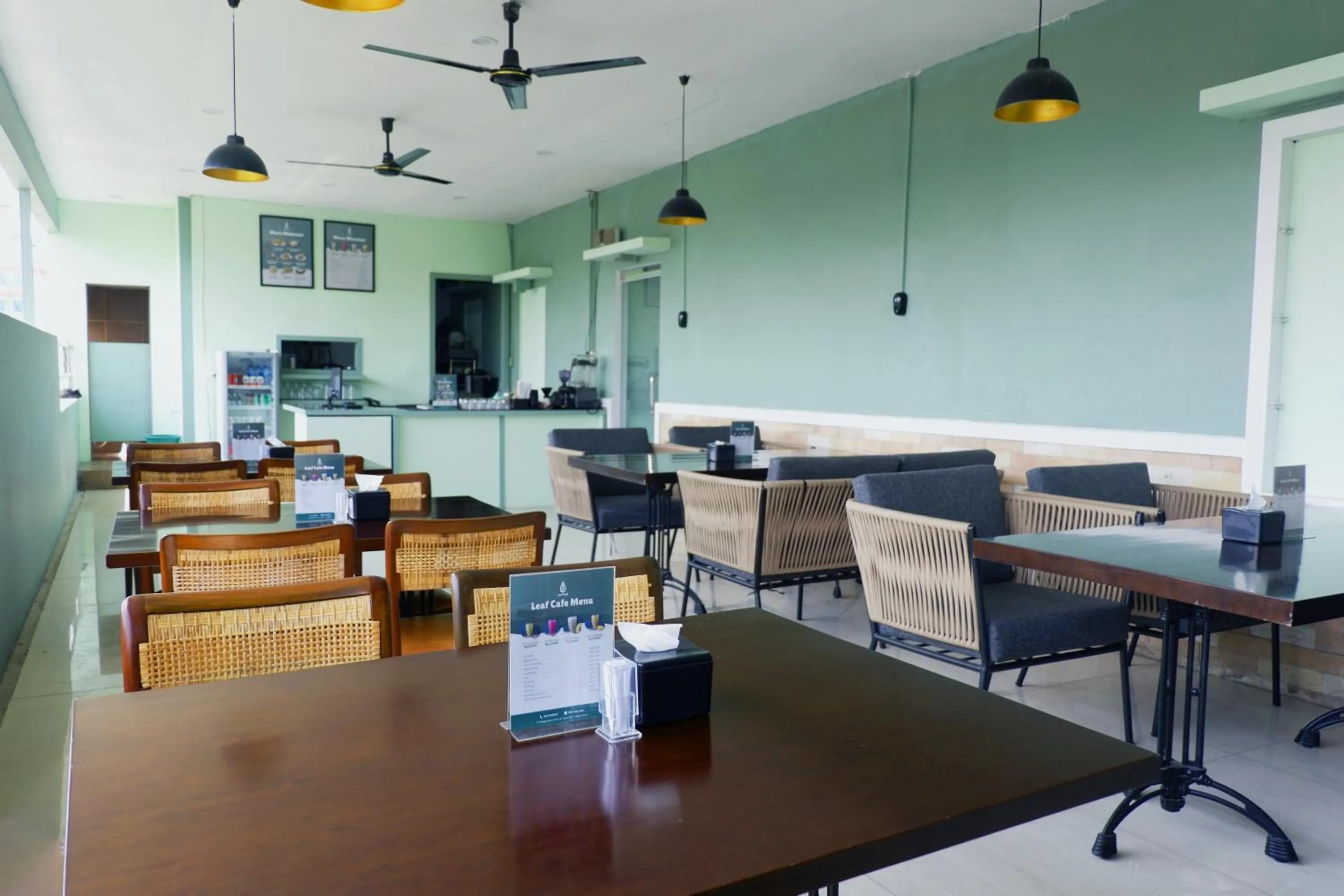 Restaurant/places to eat in LEAF HoteL