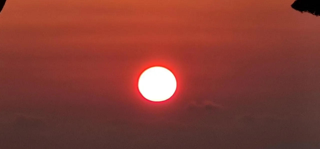 Sunset in BREAKING DAWN- TAEYANG Hotel Phú Quốc