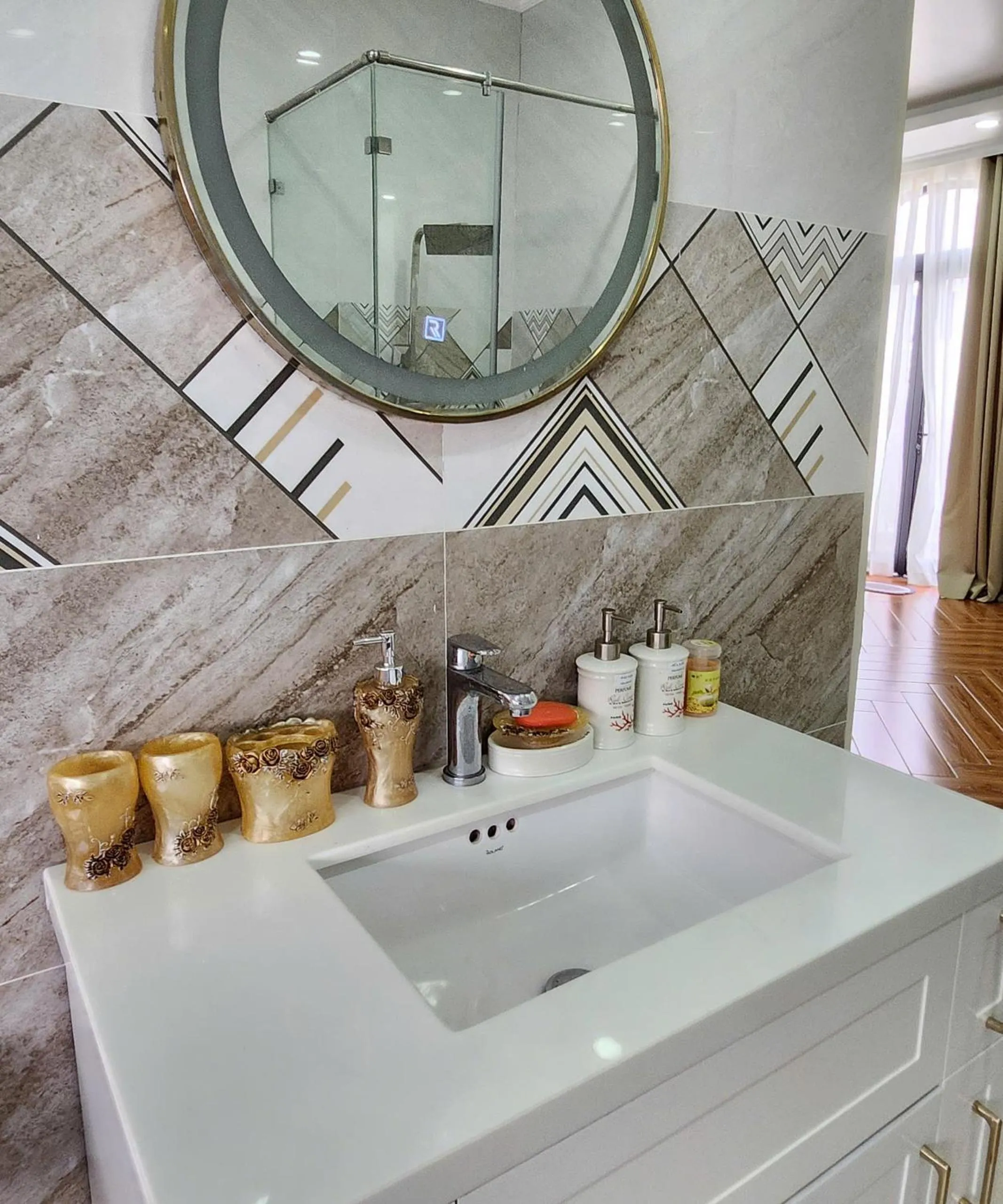 Bathroom in BREAKING DAWN- TAEYANG Hotel Phú Quốc