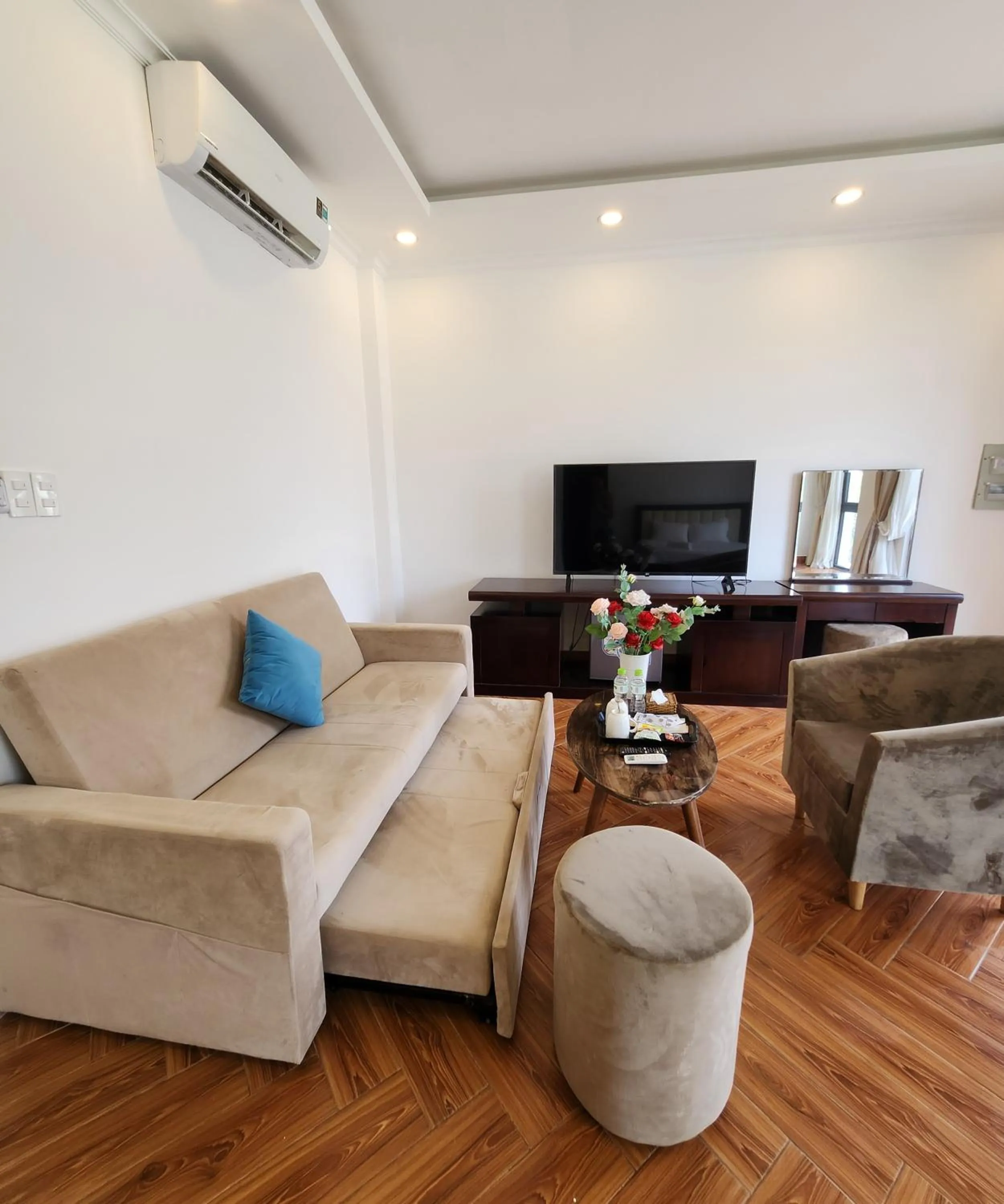 TV and multimedia in BREAKING DAWN- TAEYANG Hotel Phú Quốc