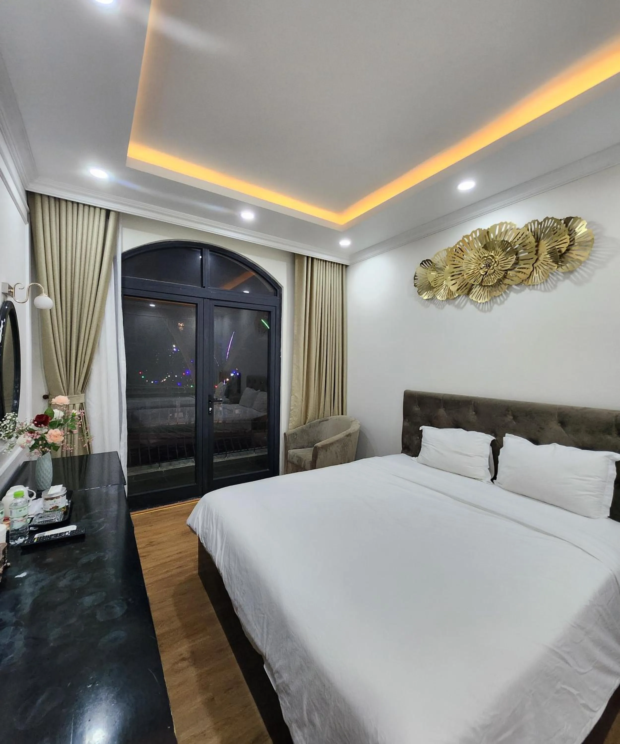 Bed in BREAKING DAWN- TAEYANG Hotel Phú Quốc