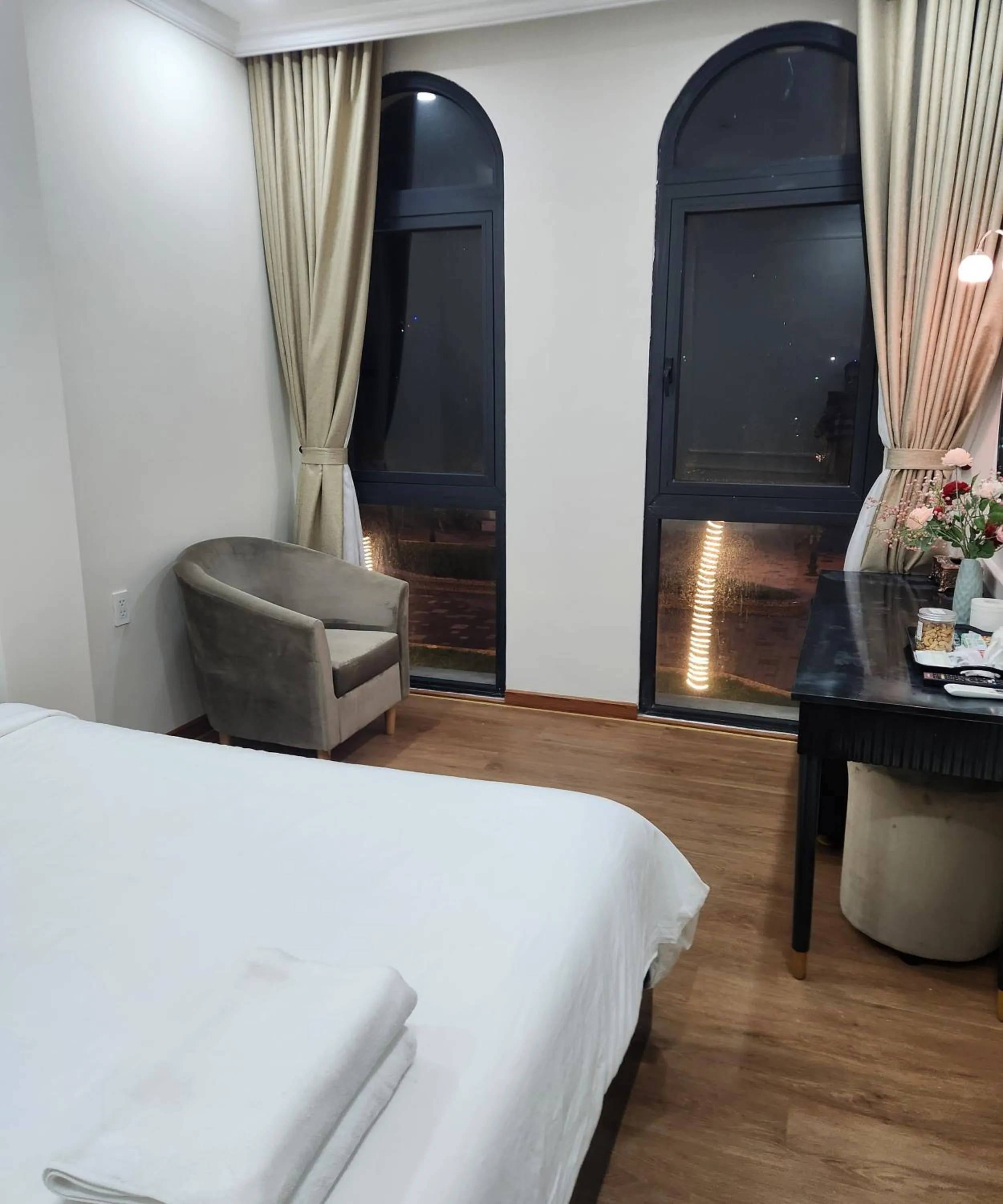 Bedroom, Bed in BREAKING DAWN- TAEYANG Hotel Phú Quốc