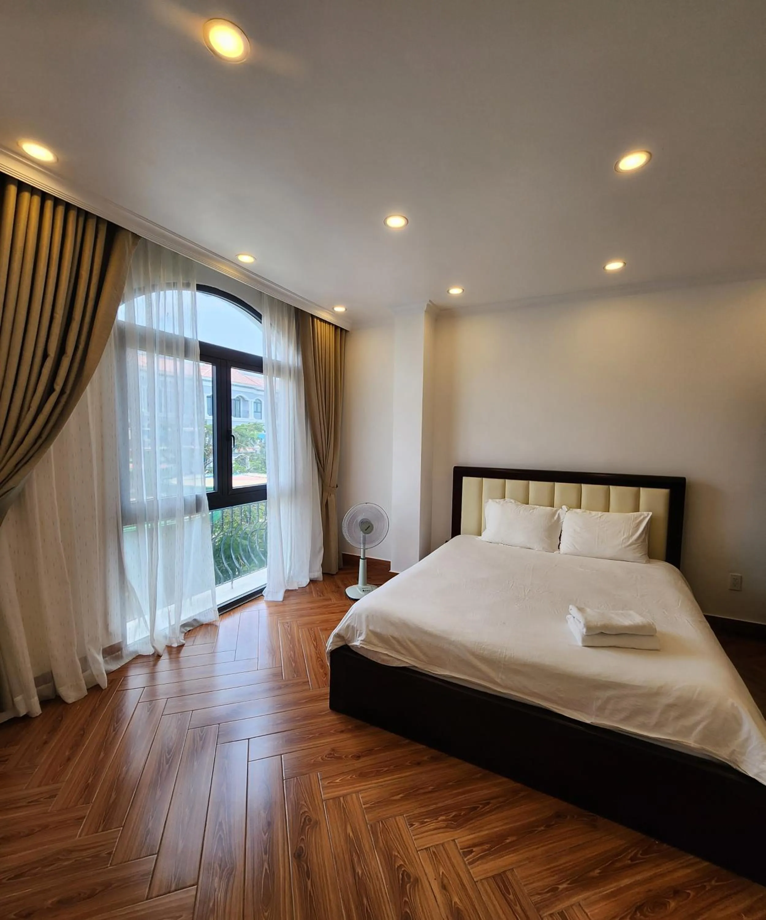 Bed in BREAKING DAWN- TAEYANG Hotel Phú Quốc