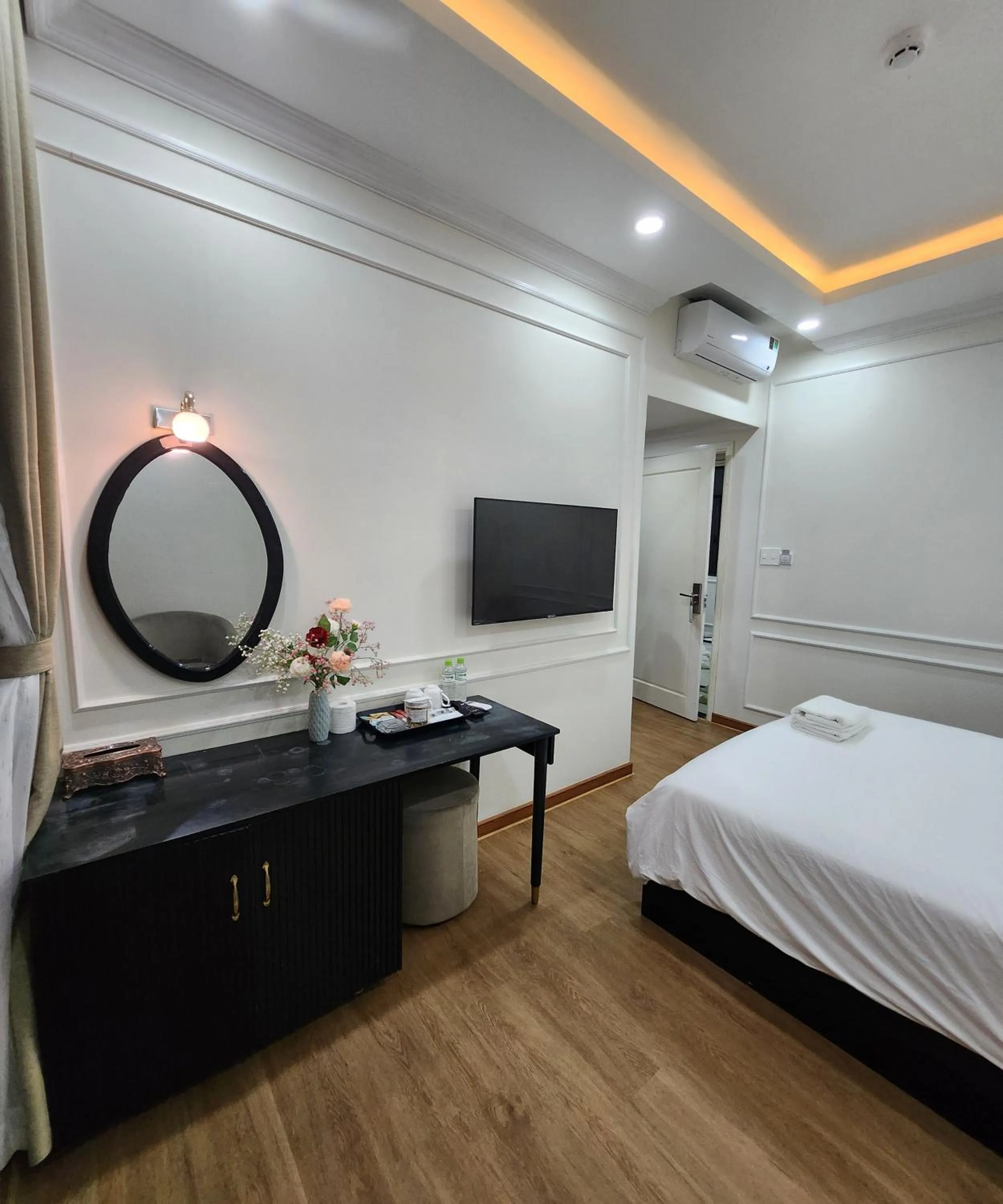 Bed in BREAKING DAWN- TAEYANG Hotel Phú Quốc