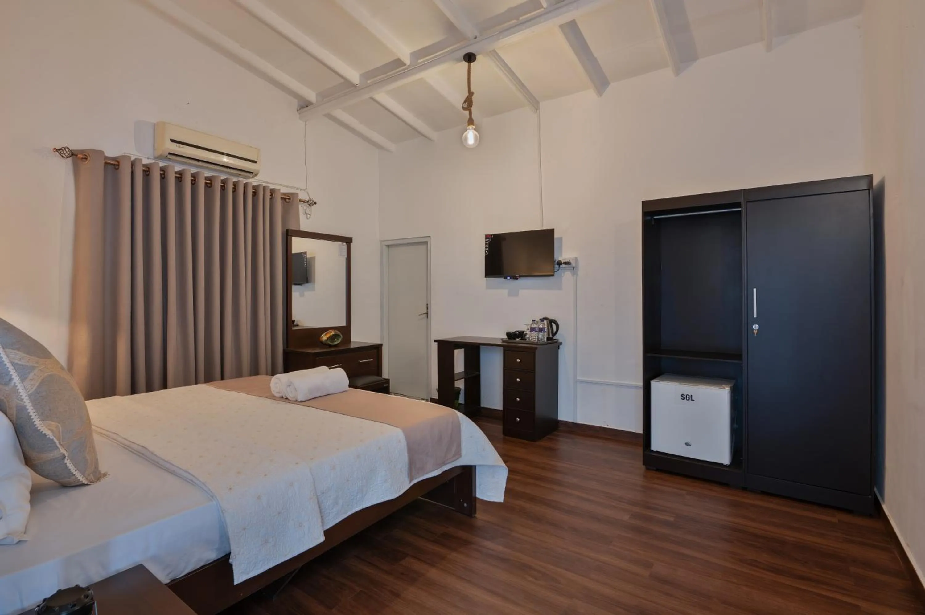 Bed in The Empyrean Airport Transit Hotel