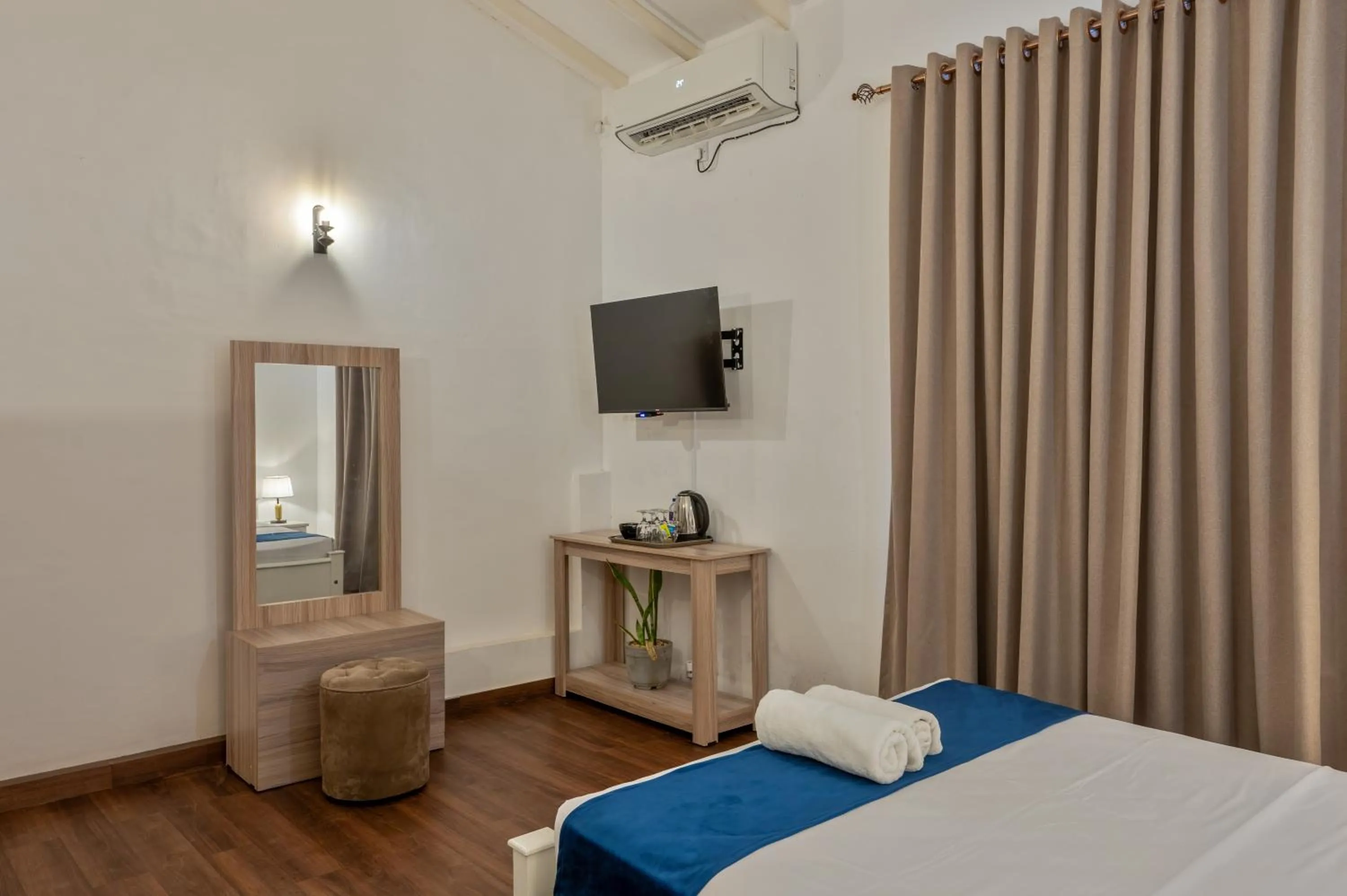 Bed in The Empyrean Airport Transit Hotel