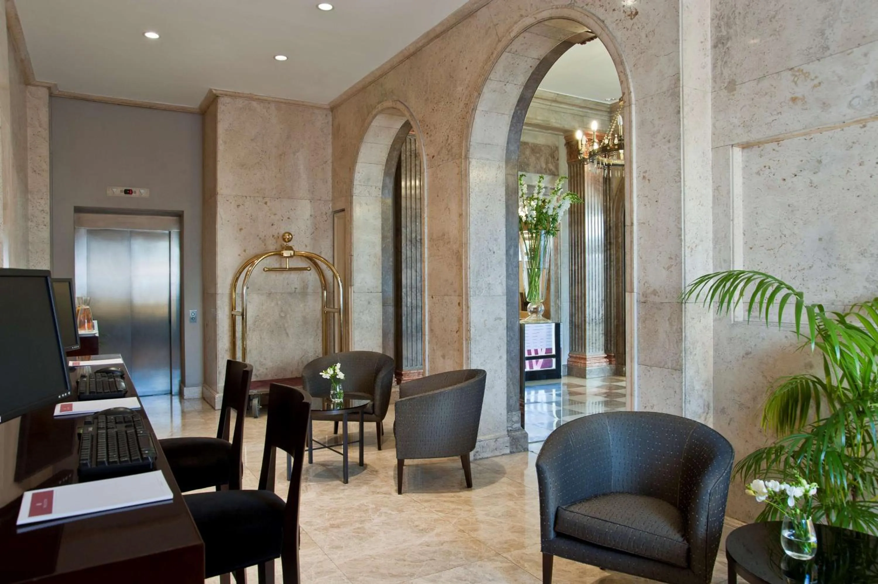 Meeting/conference room in NH Collection Buenos Aires Lancaster