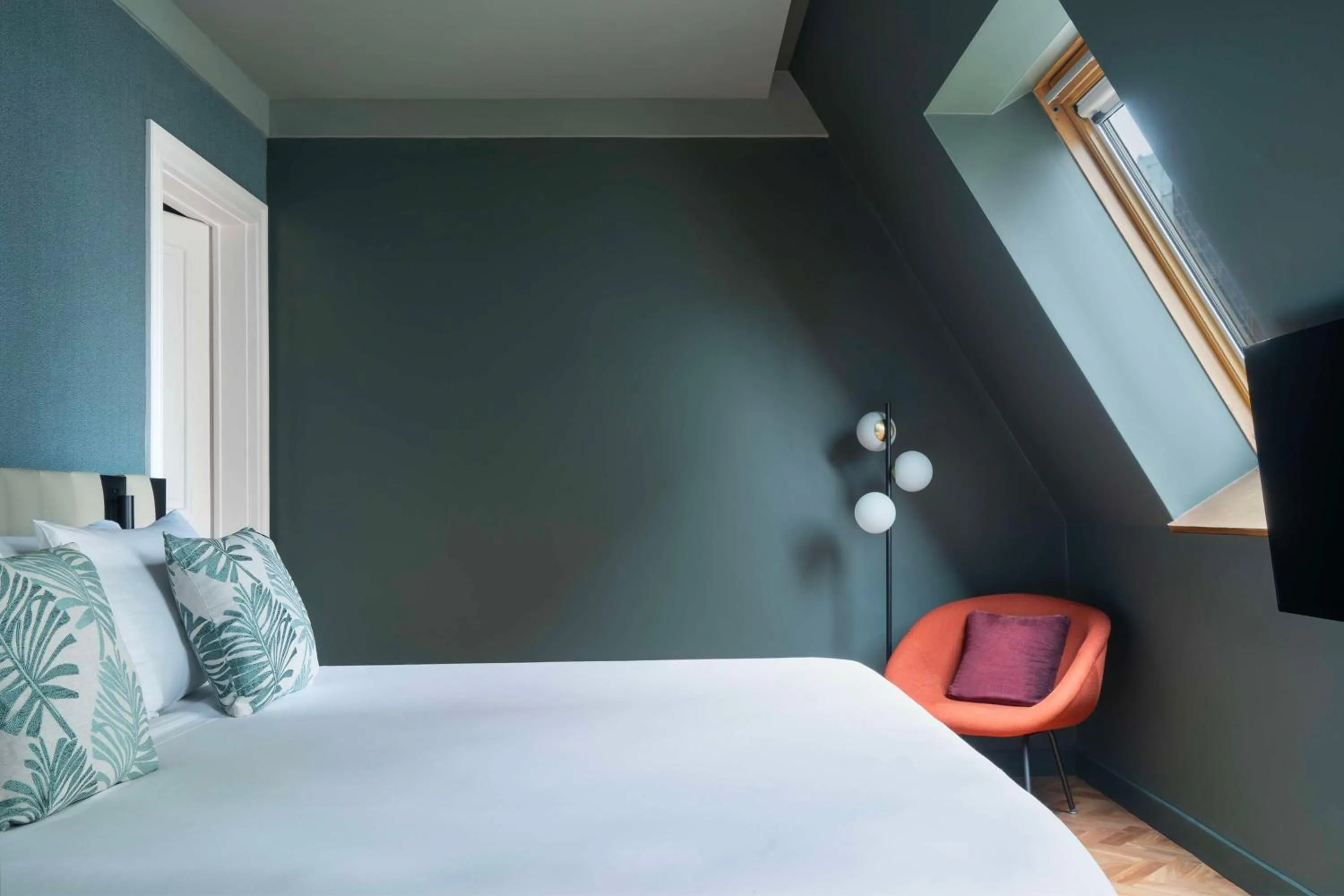 Bedroom, Bed in NH Collection Buenos Aires Lancaster