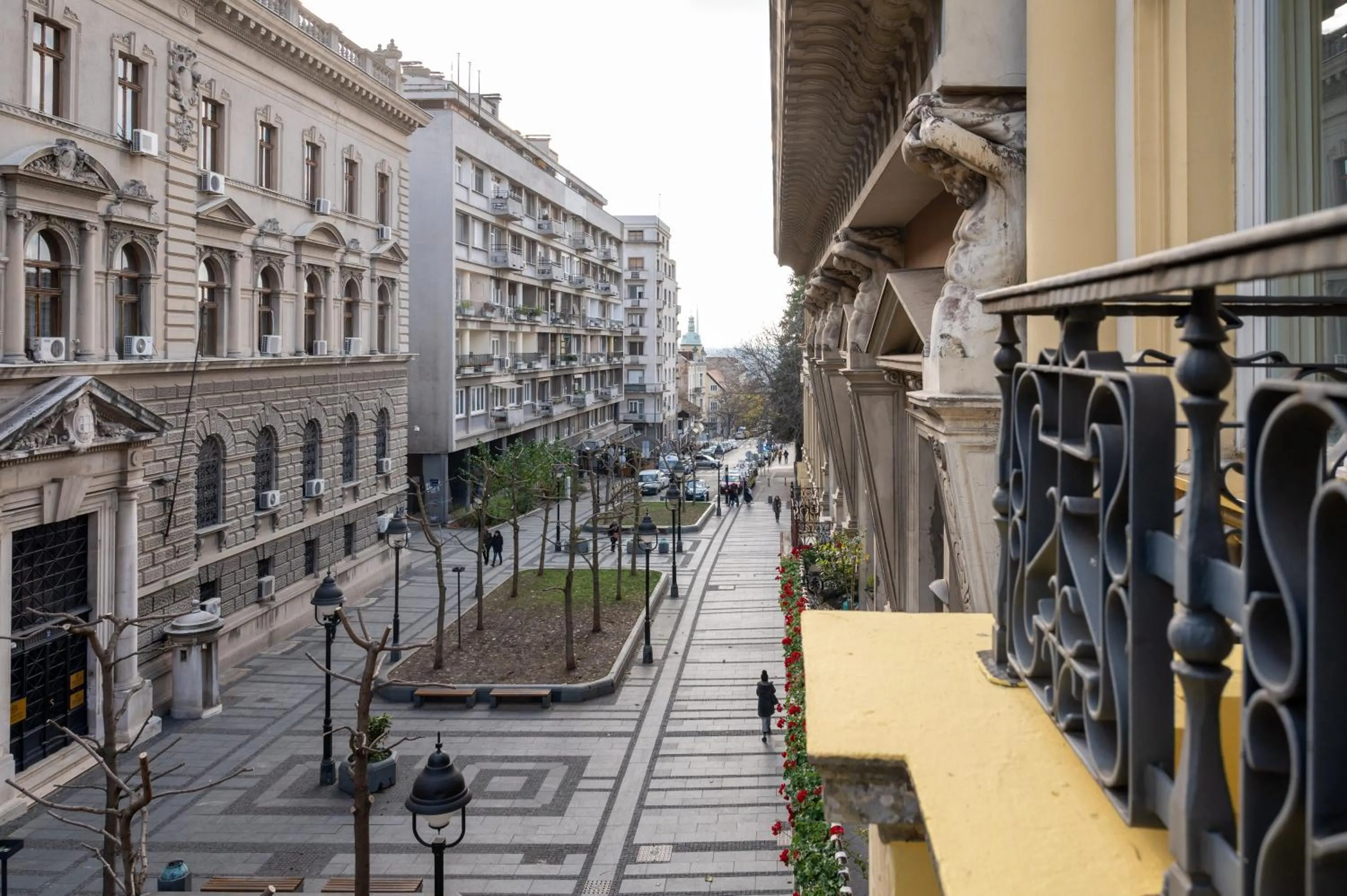 Neighbourhood in NATALI Luxury suites PARKING