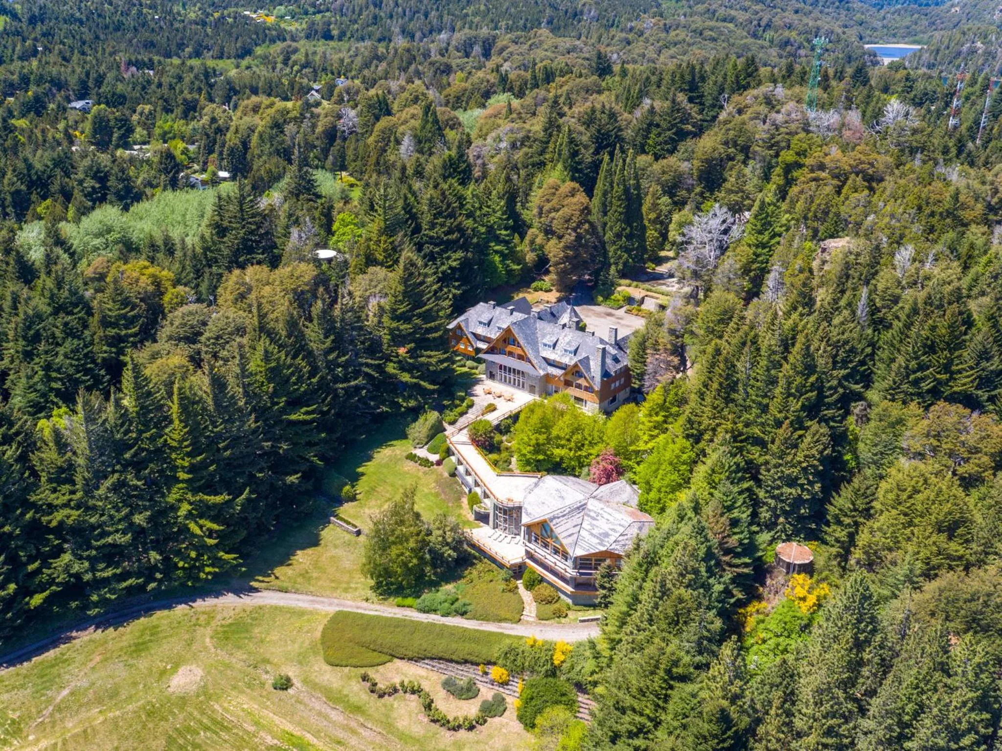 Spring in Hotel Tunquelén