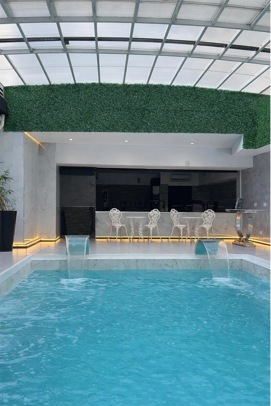 Swimming pool in Ker Recoleta Hotel