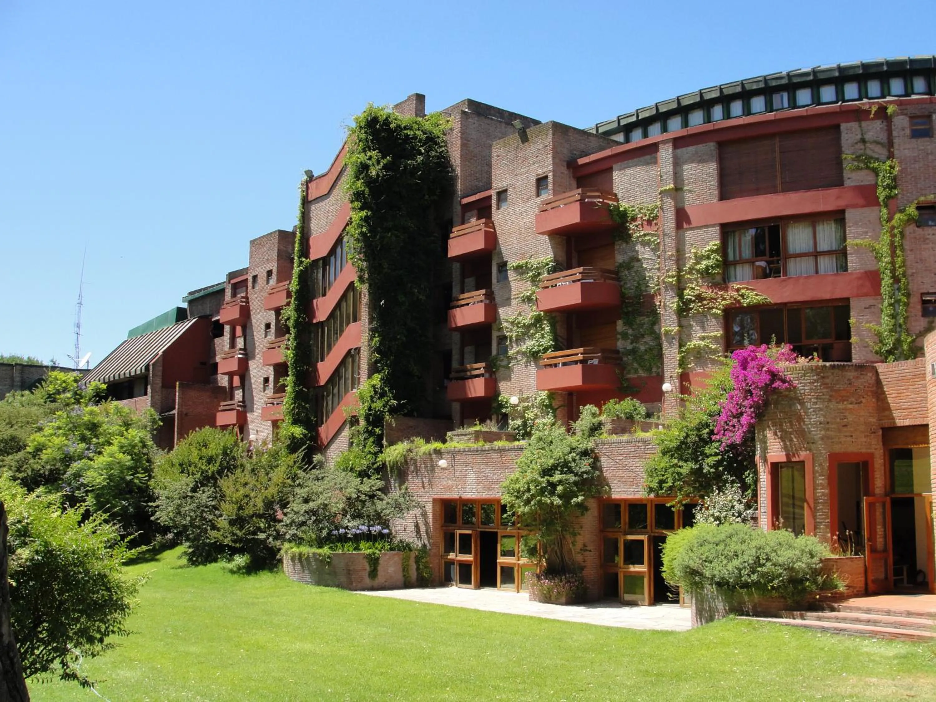 Property building in Hotel del Bosque