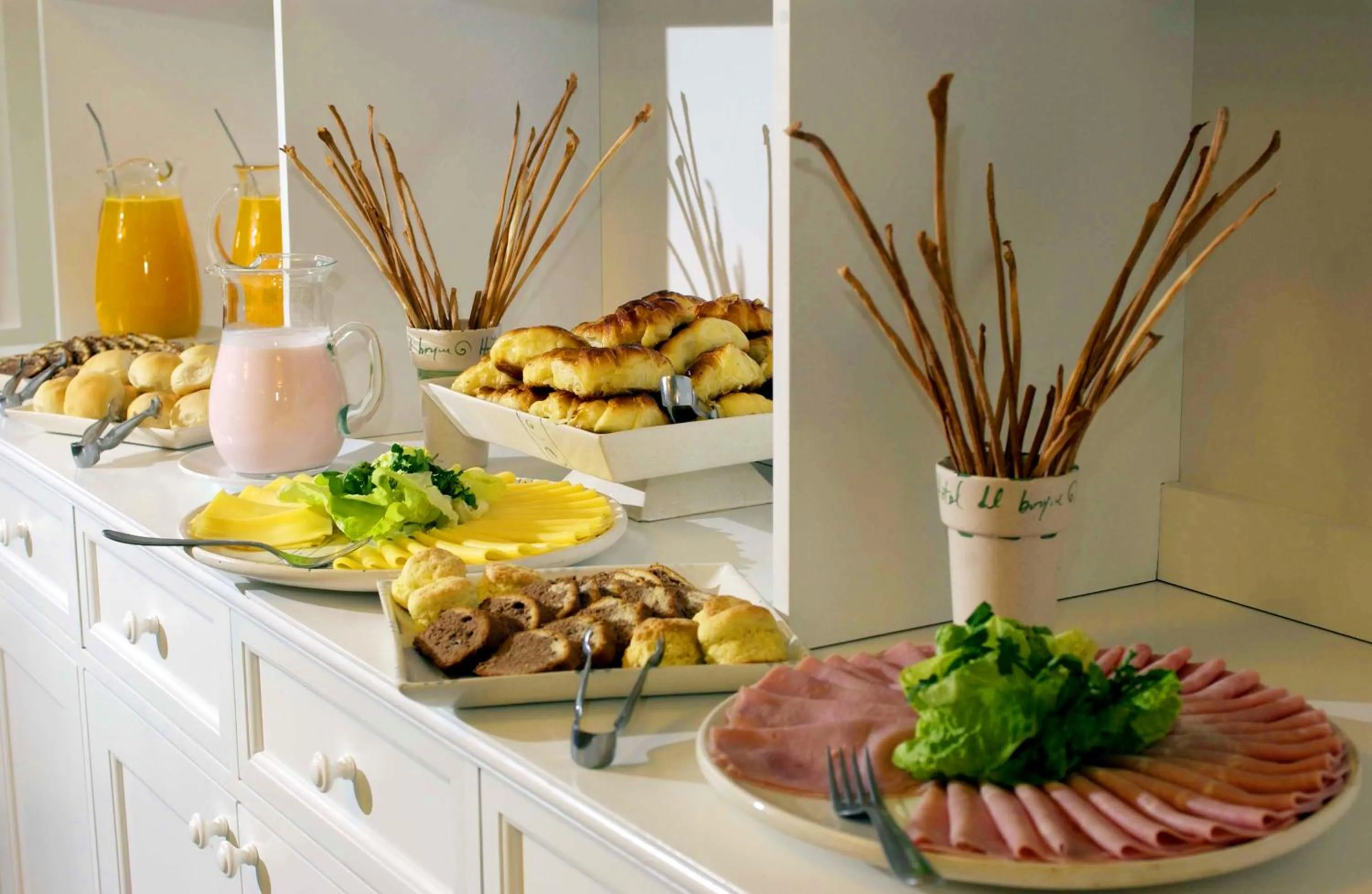 Restaurant/places to eat in Hotel del Bosque