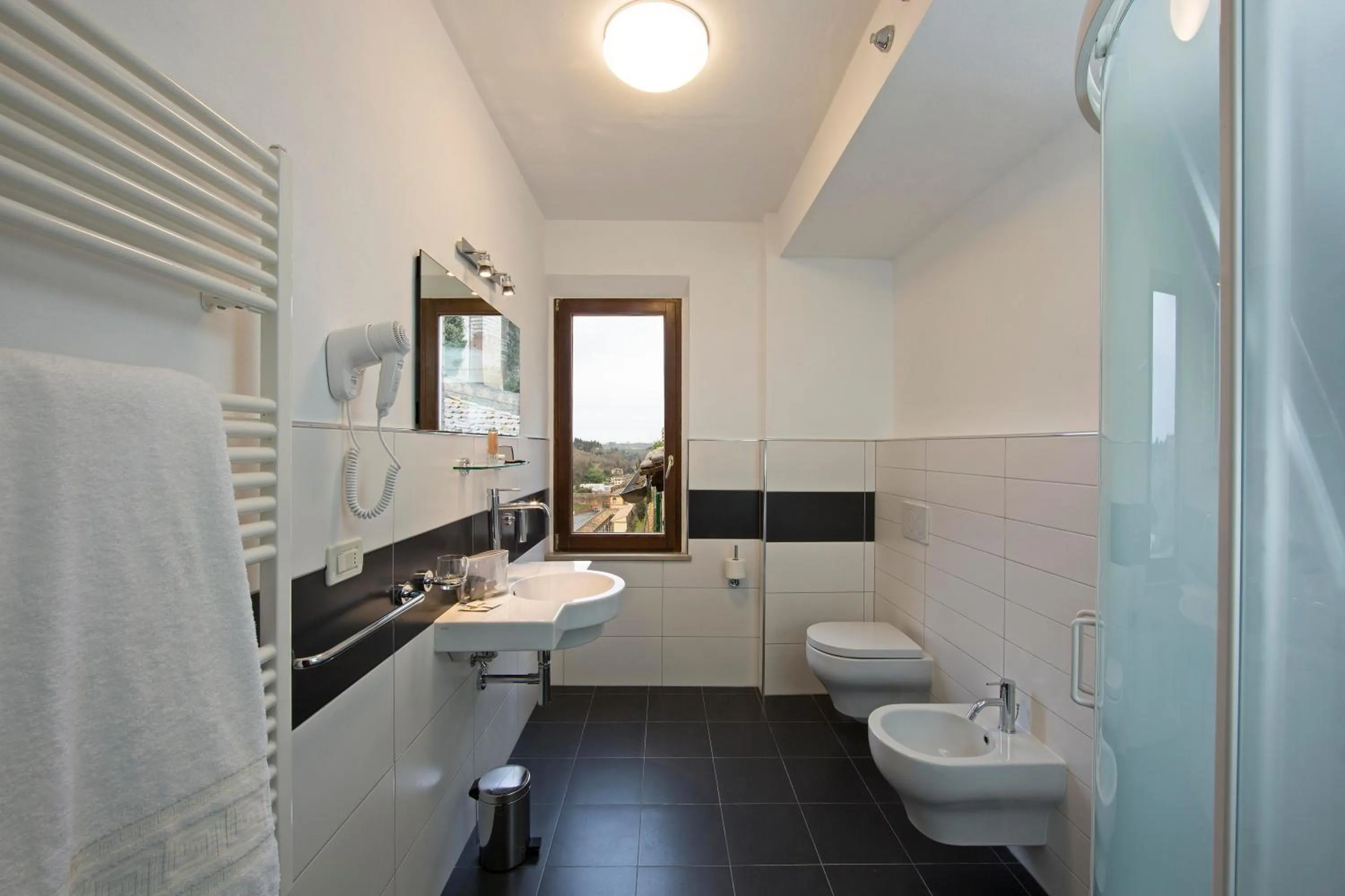 Bathroom in Hotel Alma Domus