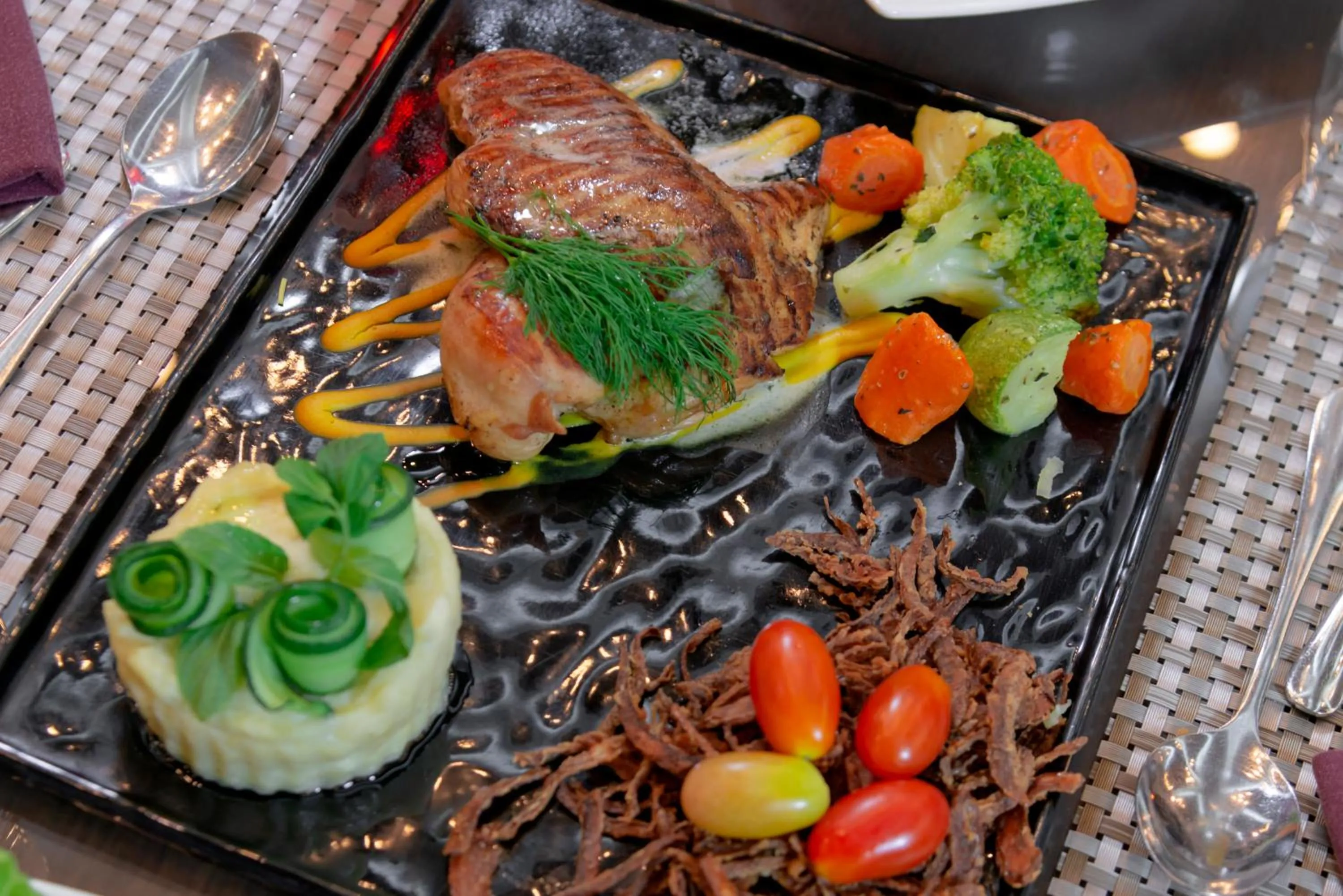 Food and drinks in Petra Elite Hotel