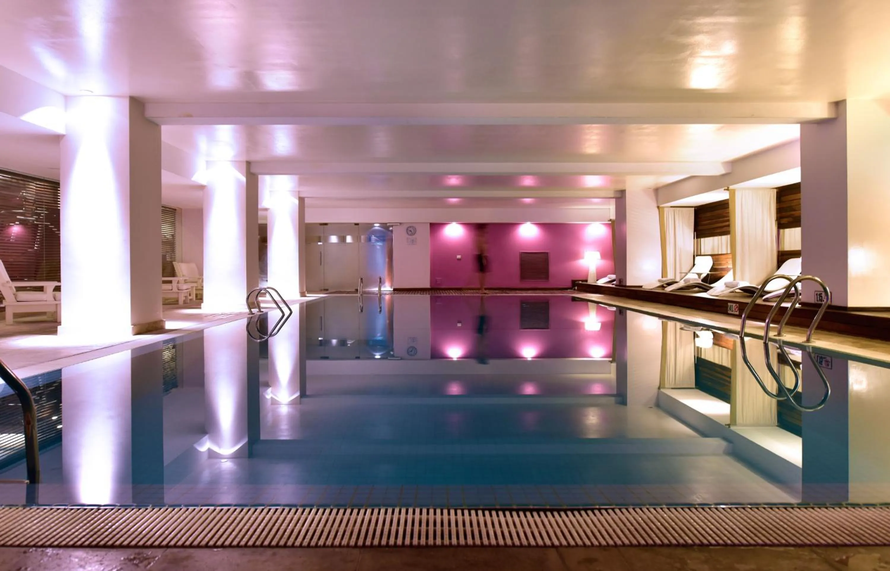 Swimming pool in Pestana Buenos Aires