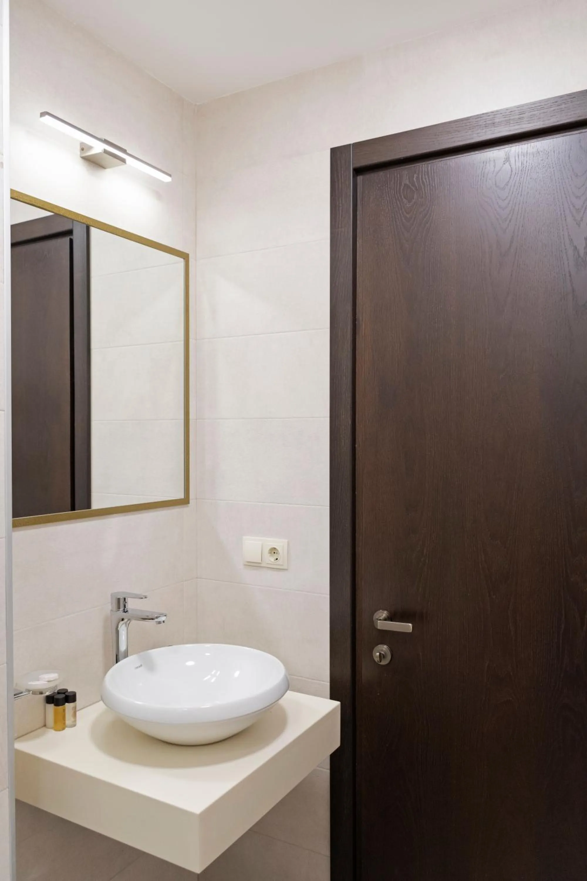 Bathroom in Paliani Hotel