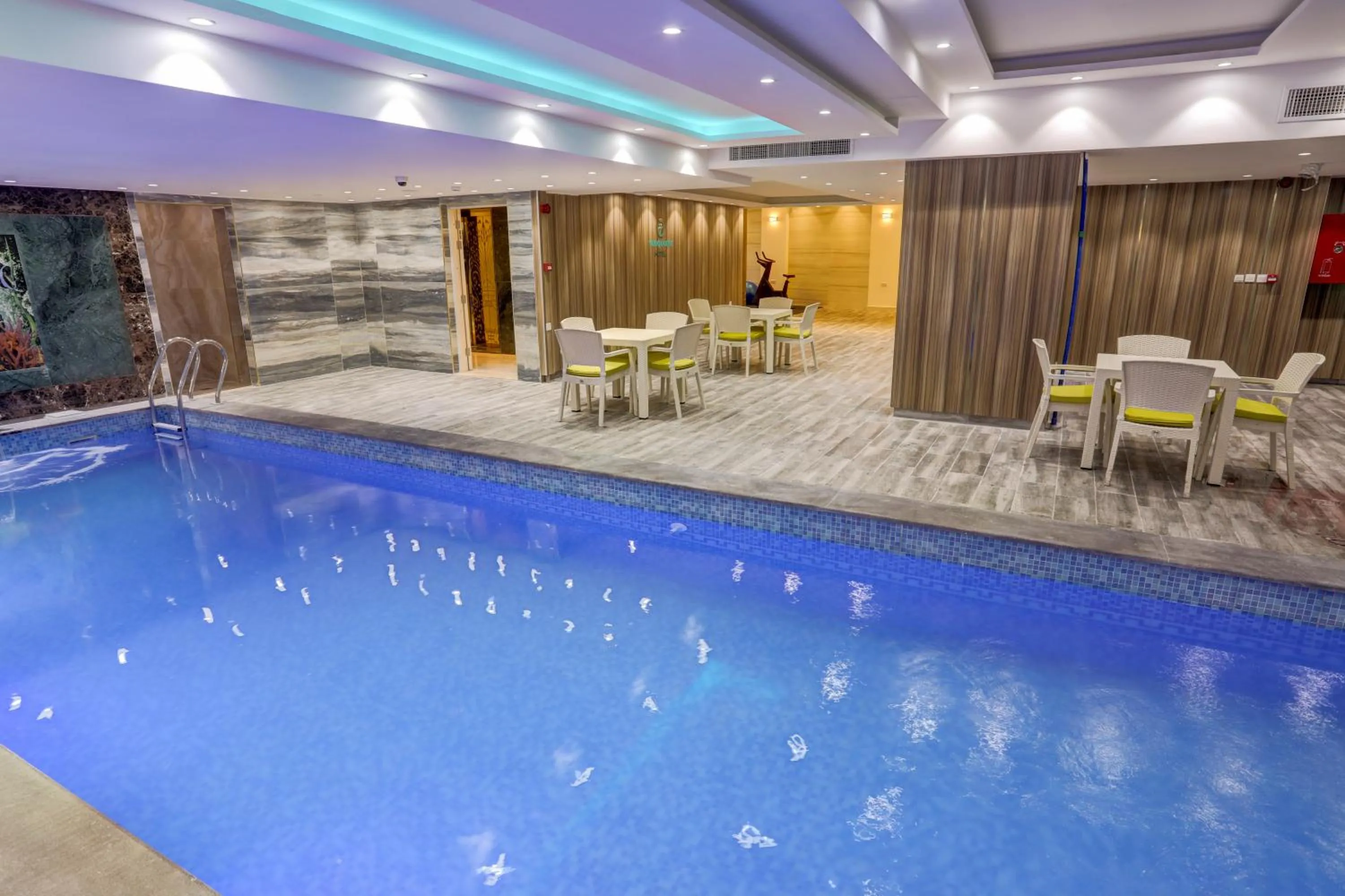 Swimming pool in Turquoise Hotel