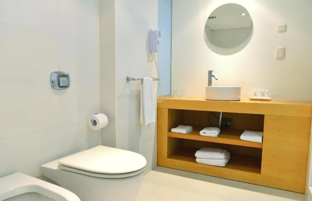 Bathroom in Rochester Hotel Classic