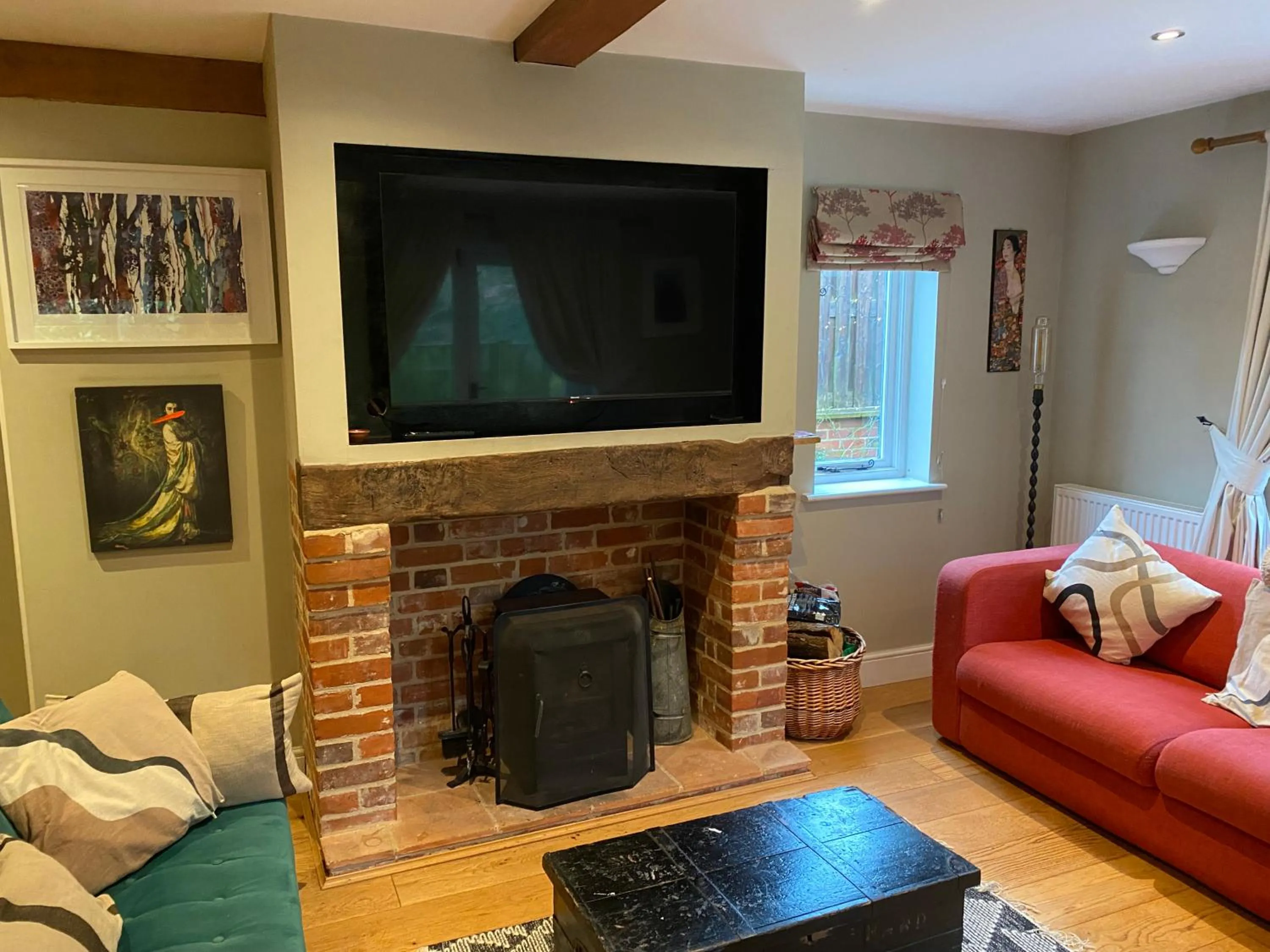 TV and multimedia in Stone Cottage