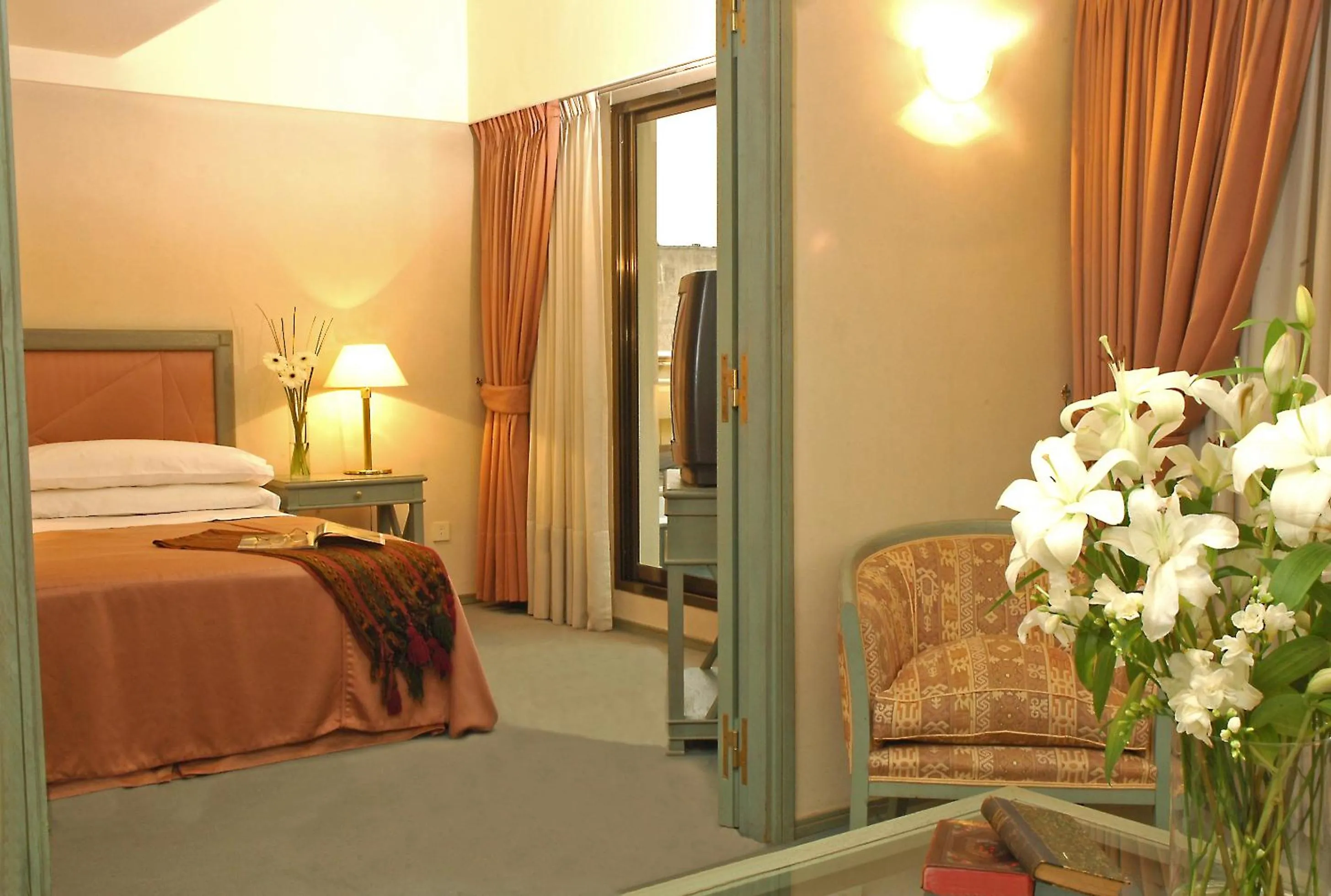 Photo of the whole room, Bed in Wilton Hotel Buenos Aires