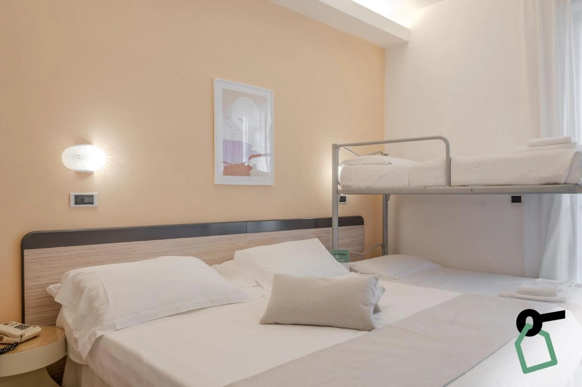 Bedroom, Bed in HOTIDAY Room Collection - Giulianova