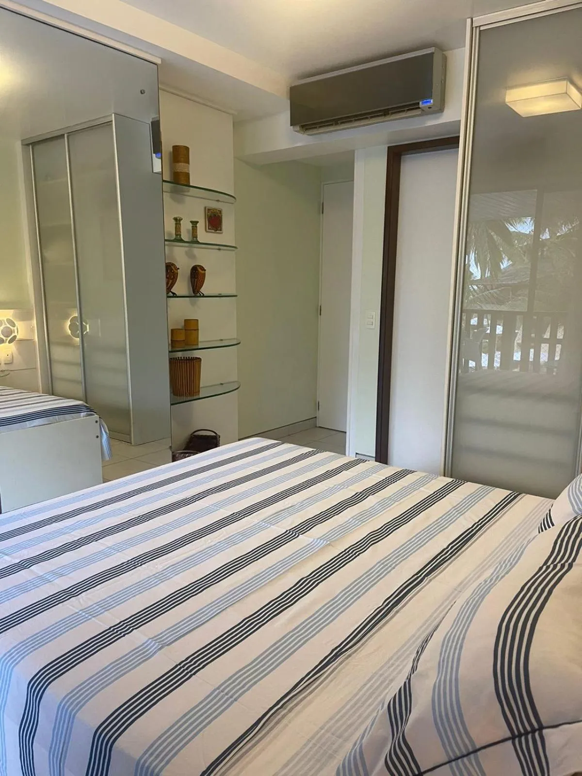 Bed in Flat NANNAI RESIDENCE