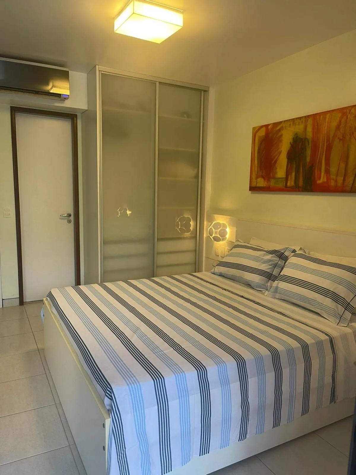 Bed in Flat NANNAI RESIDENCE