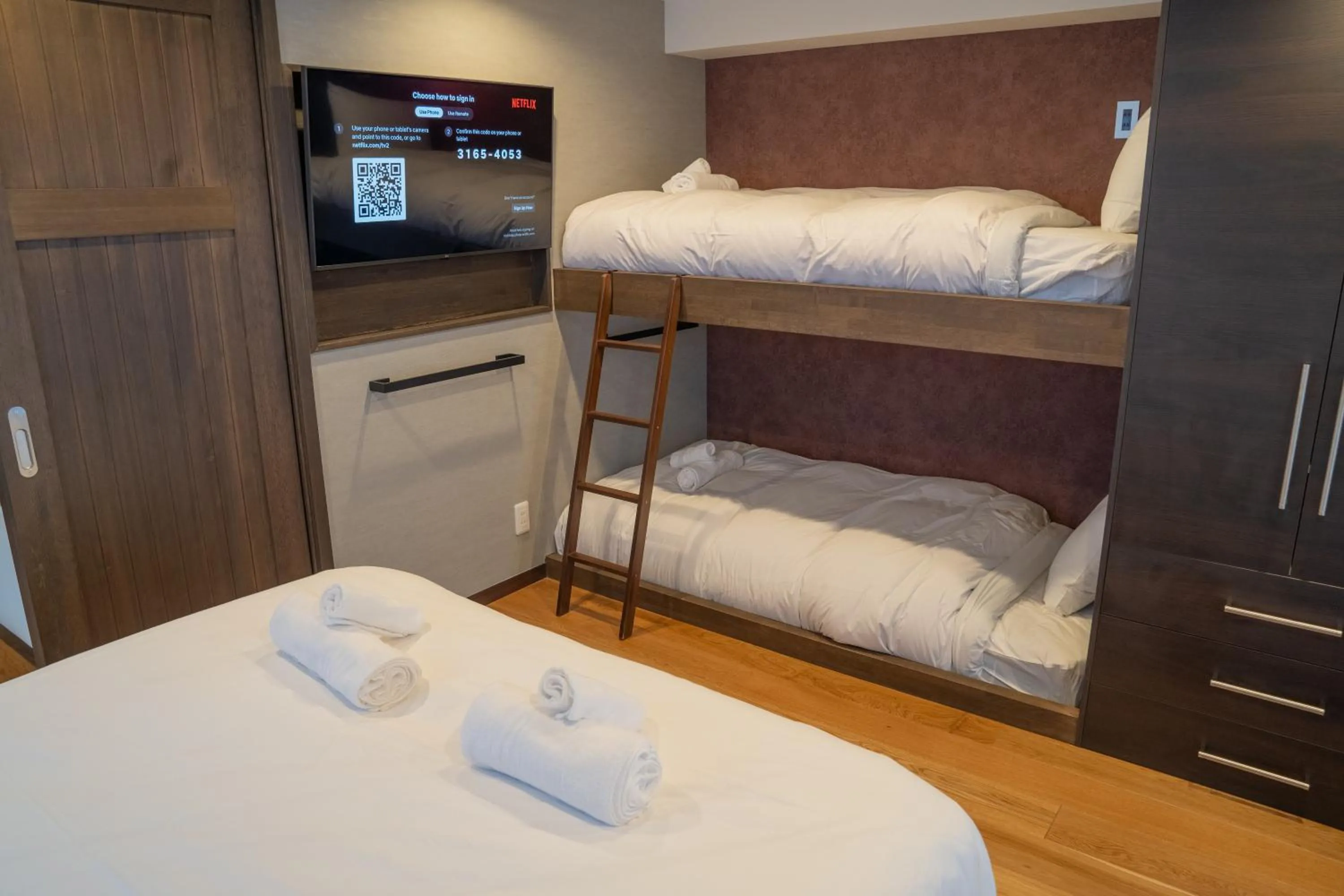 Bed in T Square Hakuba