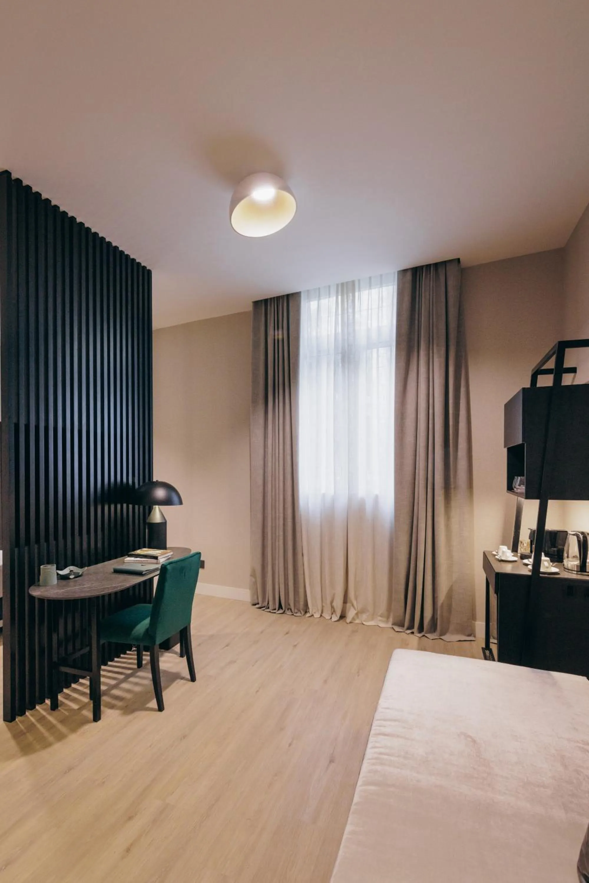 Bed in Grand Brizo Bel Air