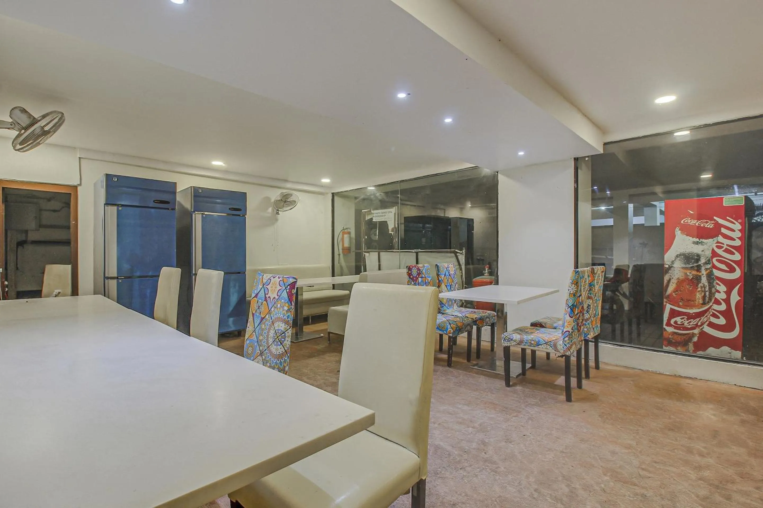 Restaurant/places to eat in Super Townhouse Eaglewood Gachibowli