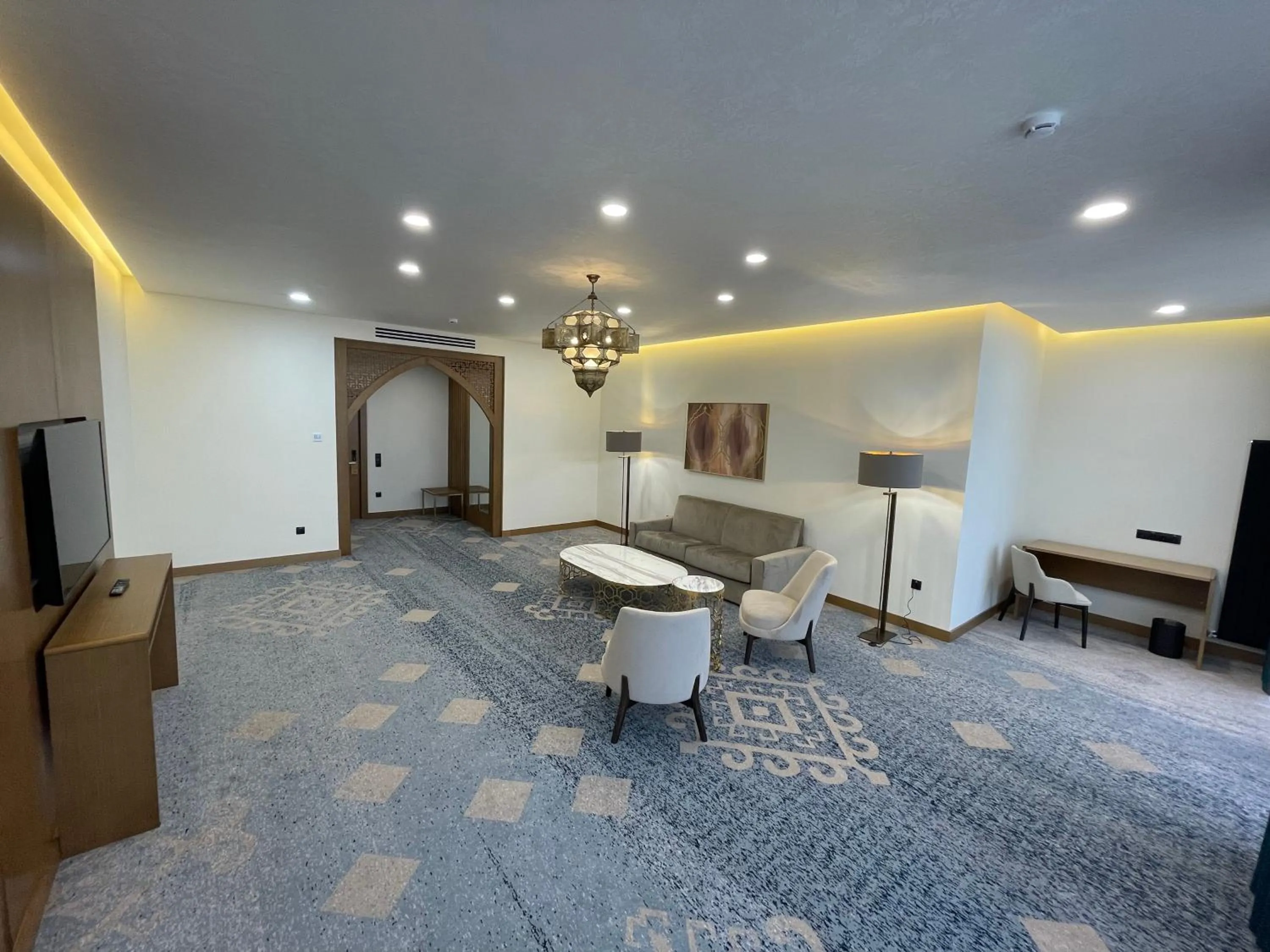 TV and multimedia in Farovon Khiva Hotel