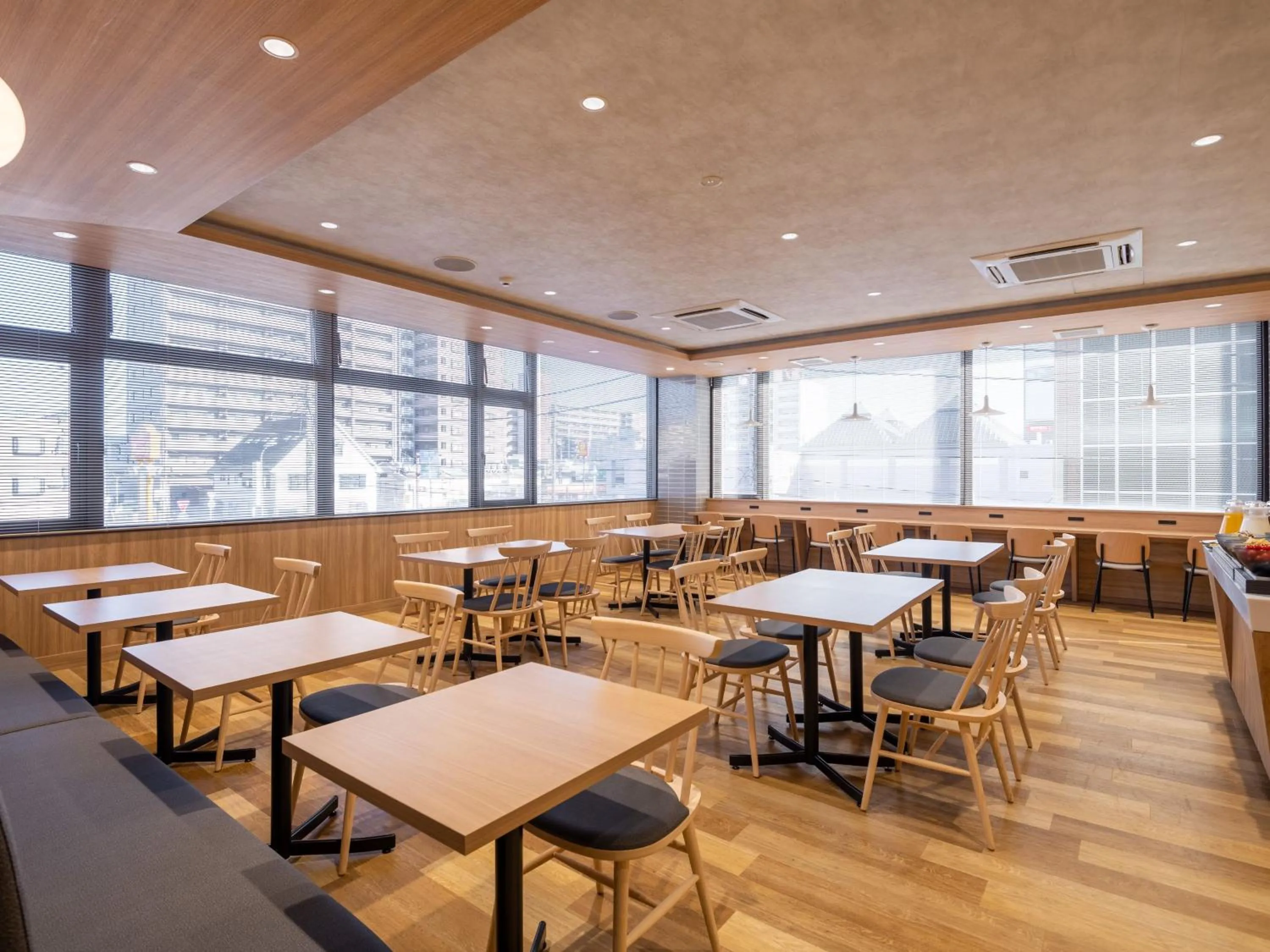 Restaurant/places to eat in HOTEL MYSTAYS Soga