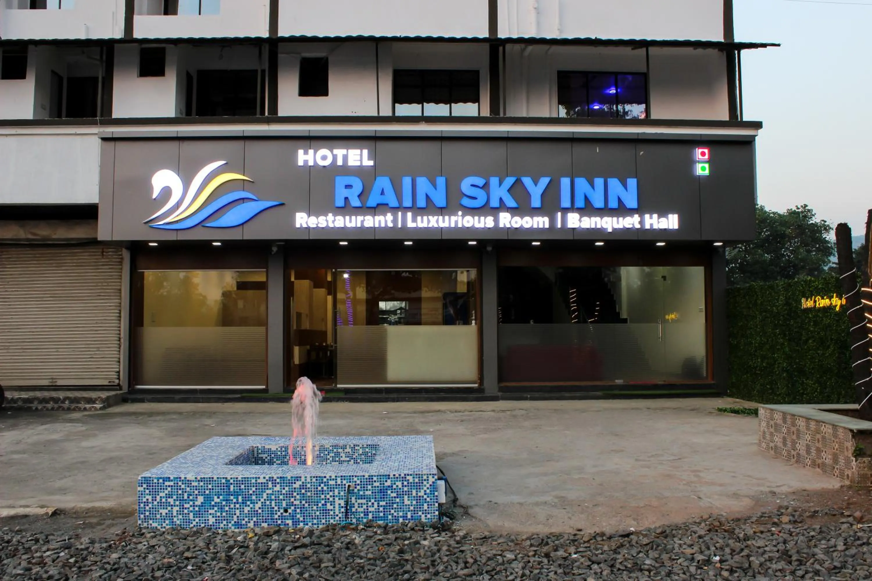 Property building in Hotel Rain Sky Inn